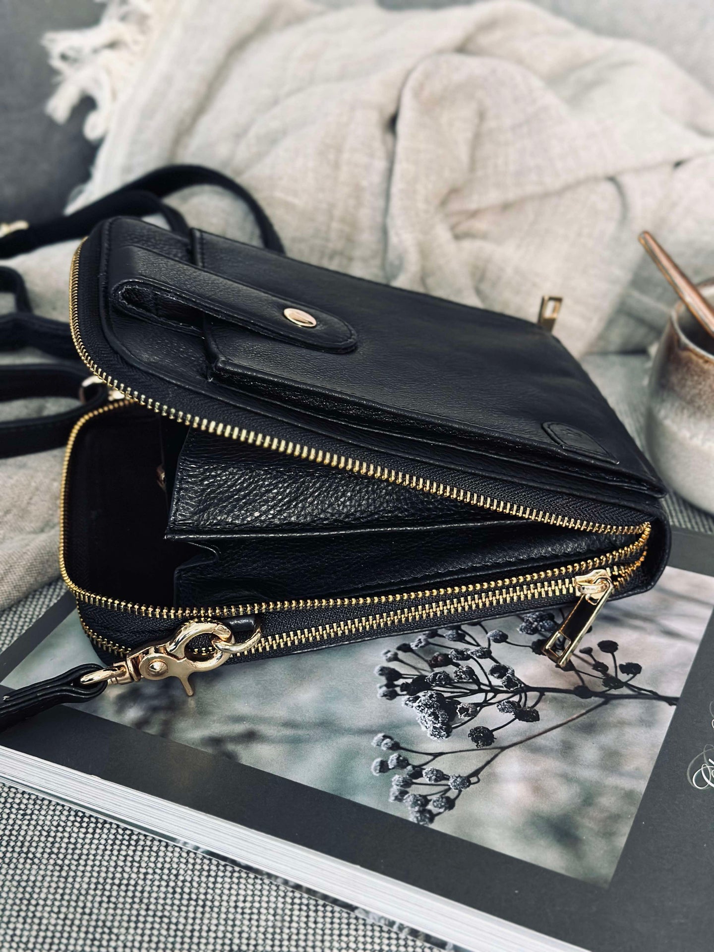 Crossover Posh - Schwarz / Gold