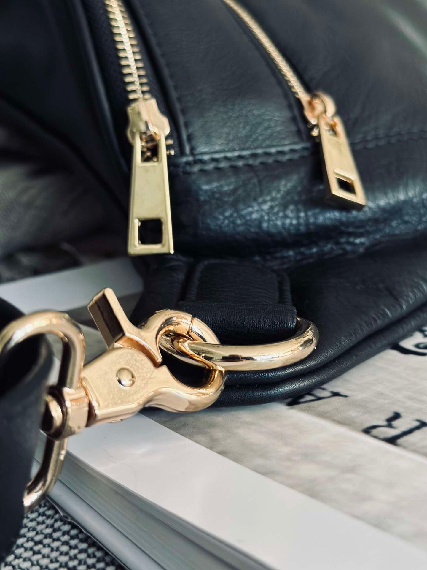 Bumbag BIG Astrid - Schwarz / Gold