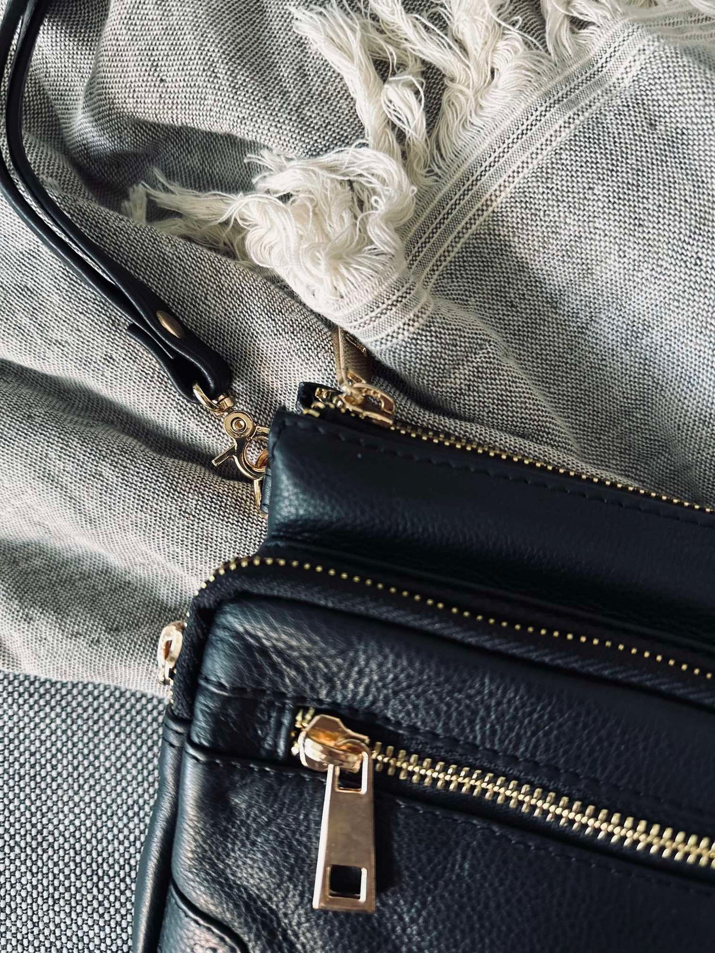 Clutch Deluxe – Black / Gold