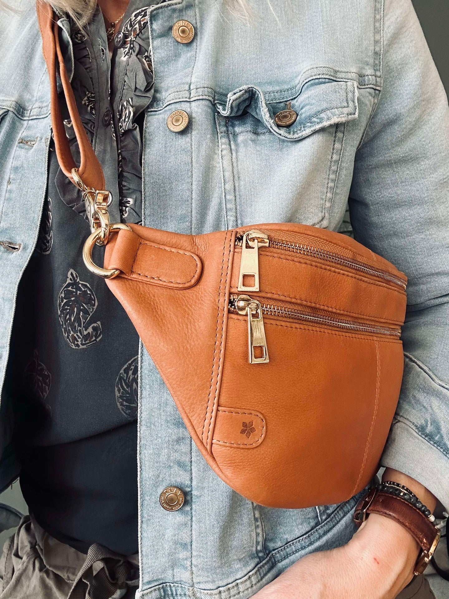 Bumbag Astrid - Cognac / Gold