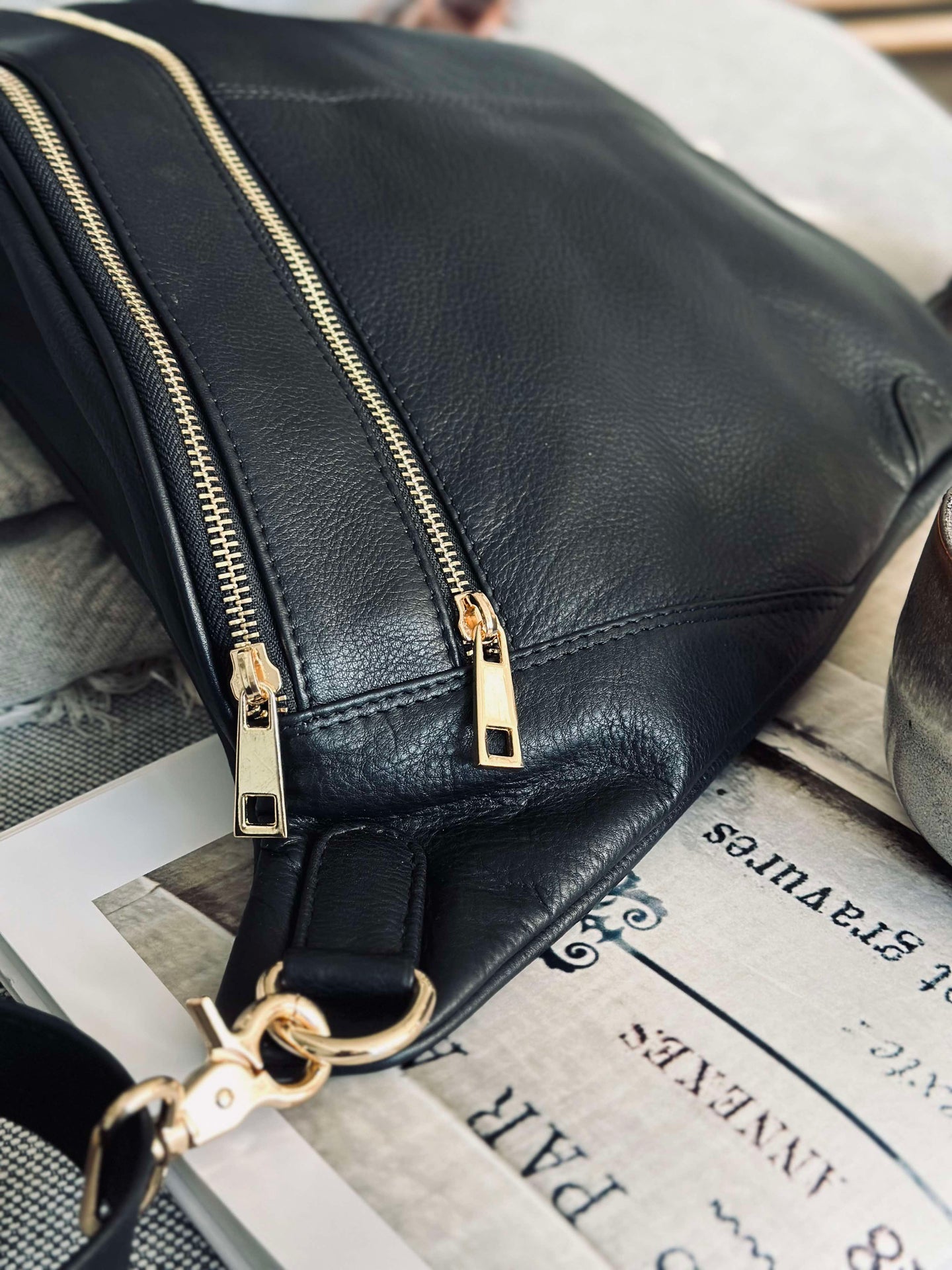 Bumbag BIG Astrid - Schwarz / Gold