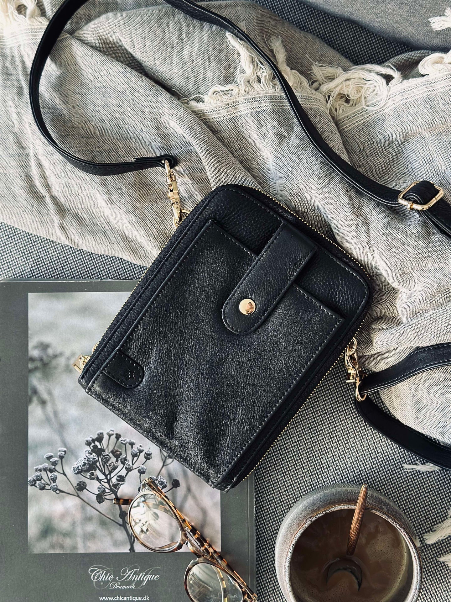 Crossover Posh - Schwarz / Gold