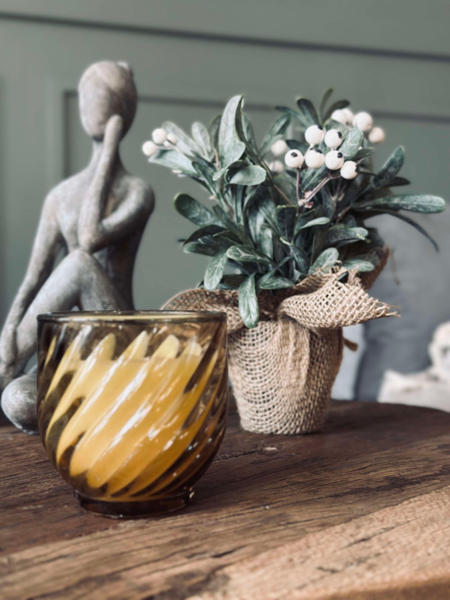 Duftkerze im Glas - OUD WOOD