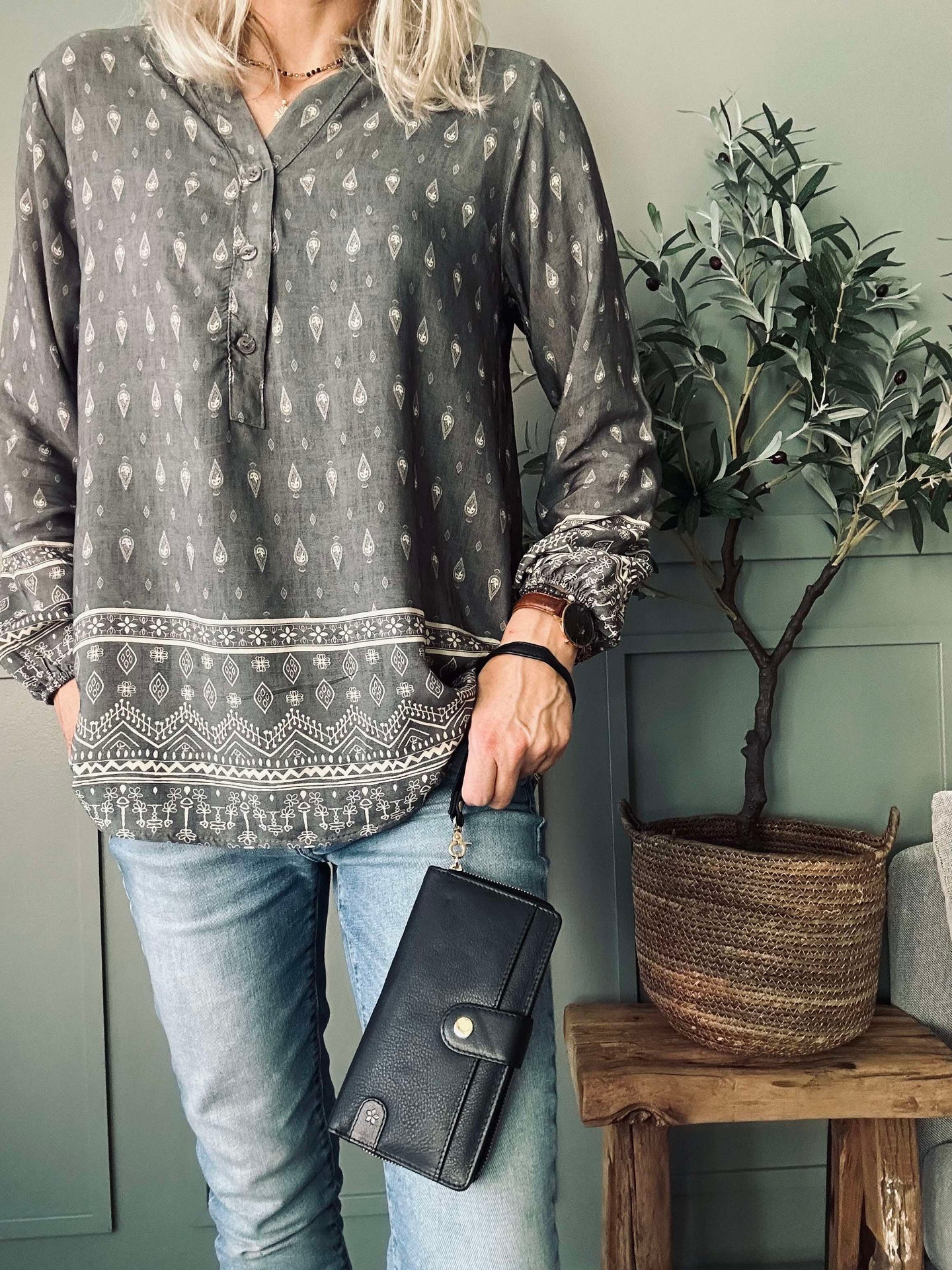 Clutch Posh – Schwarz / Silber