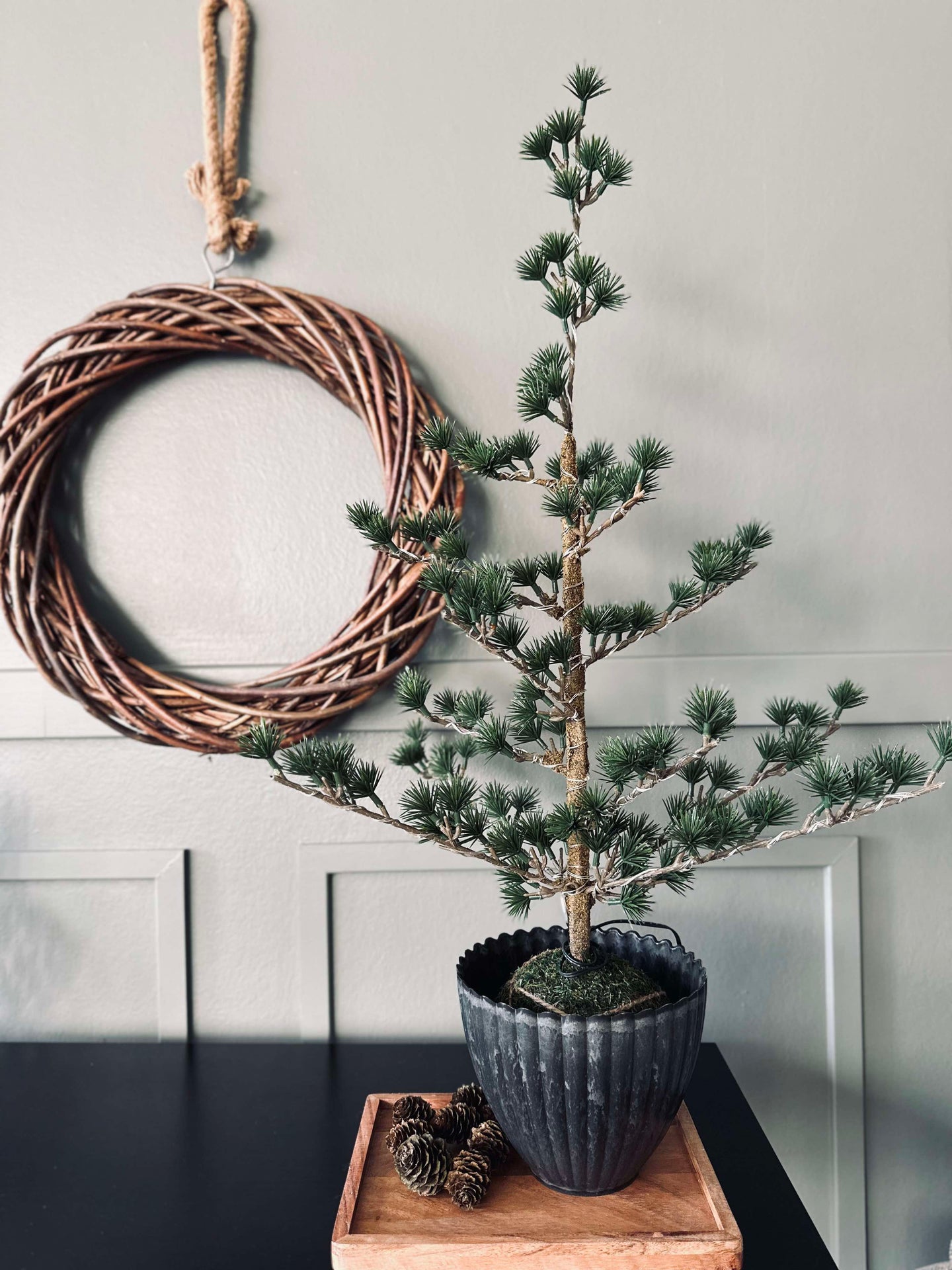 Zederbaum mit Lichterkette 65 cm - Ohne Schnee
