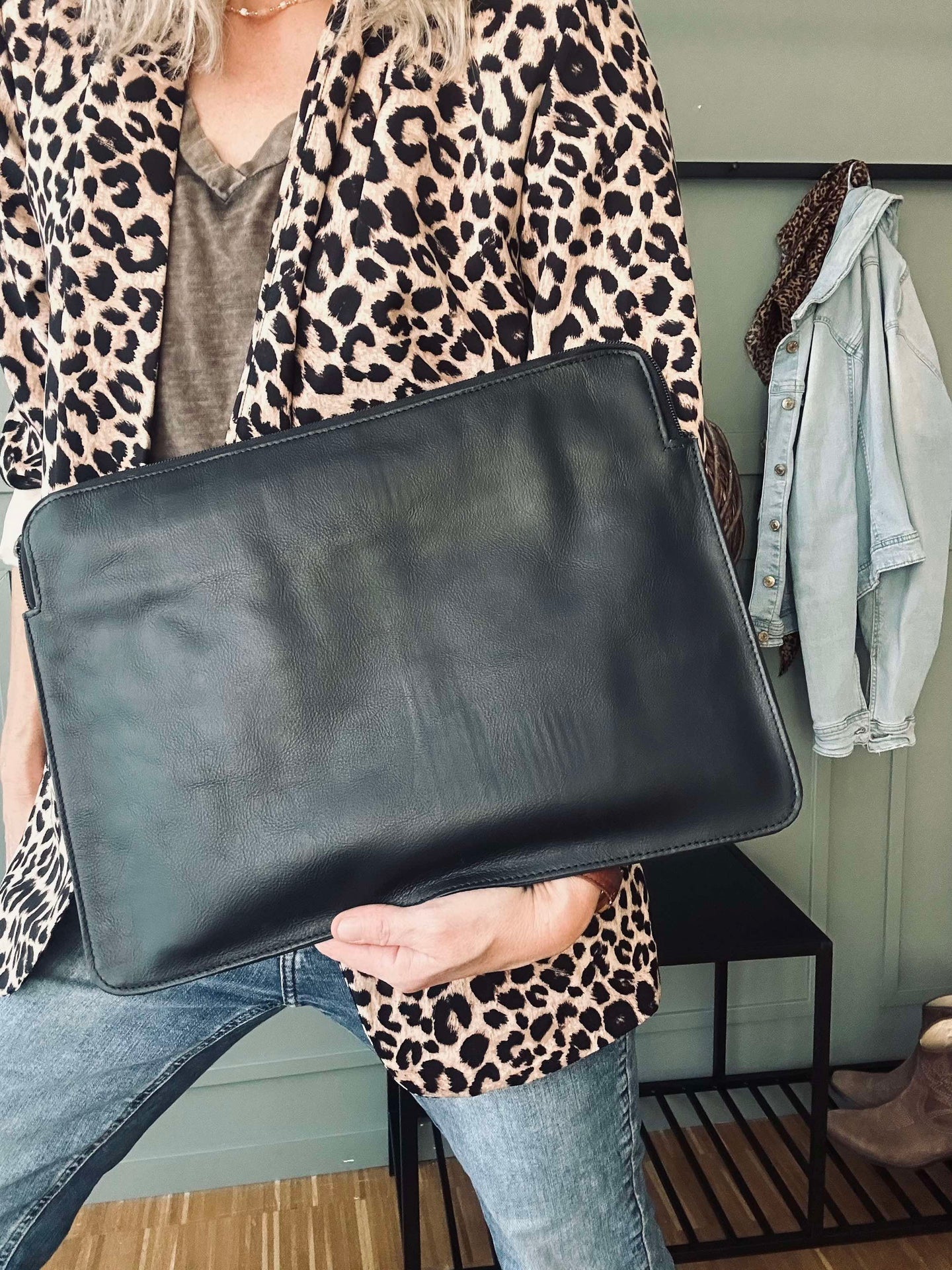 Laptop-Sleeve - Schwarzes Büffelleder