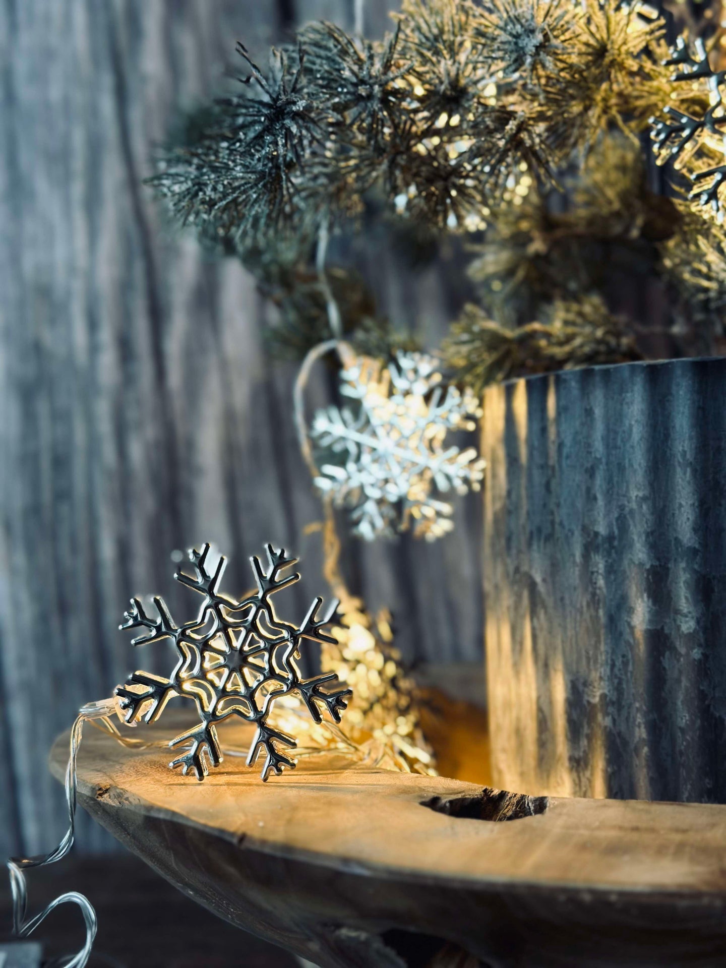 LED-Lichterkette mit Schneeflocken - Silber