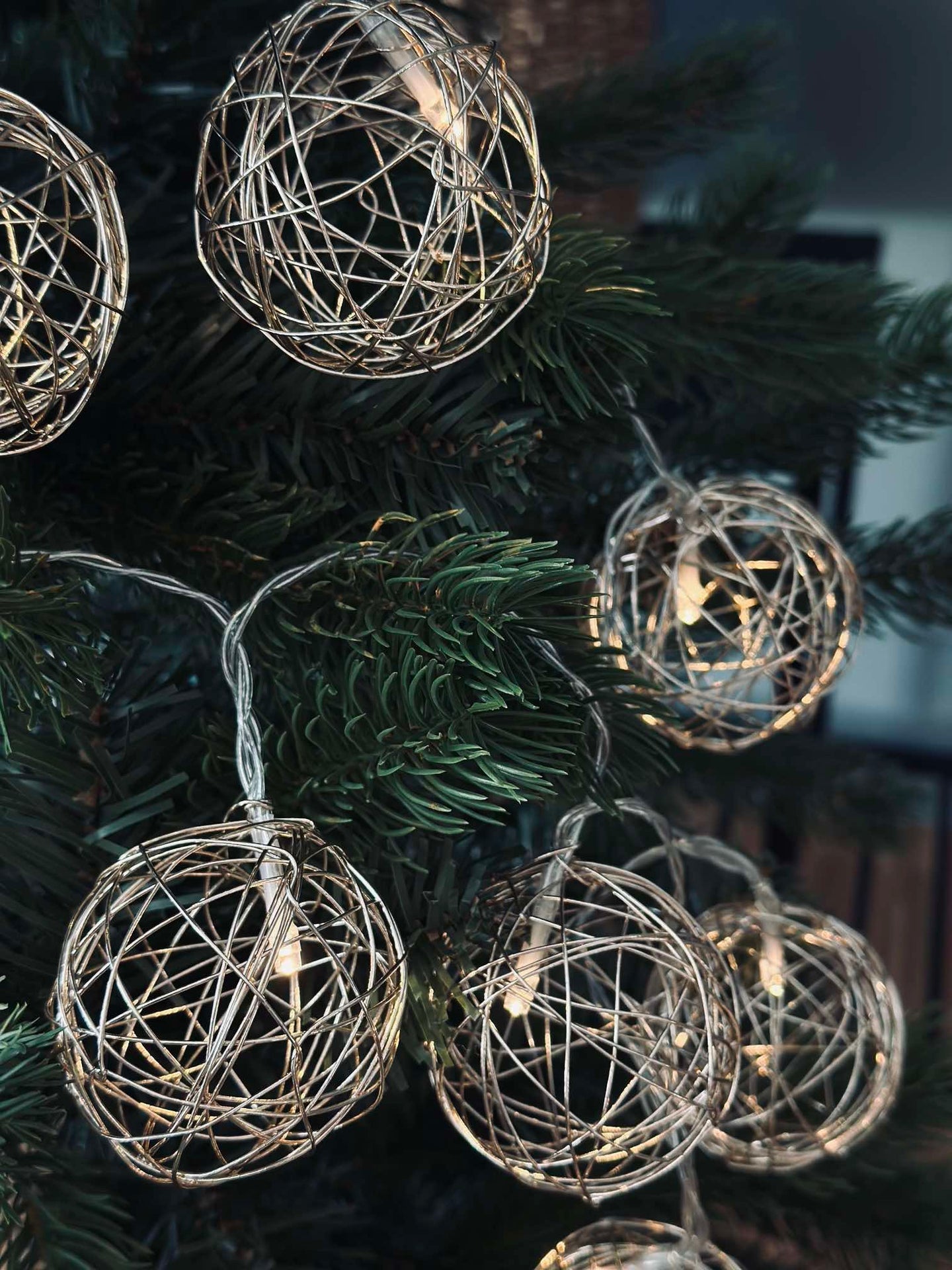 Lichterkette Gold - 10 LED-Kugeln