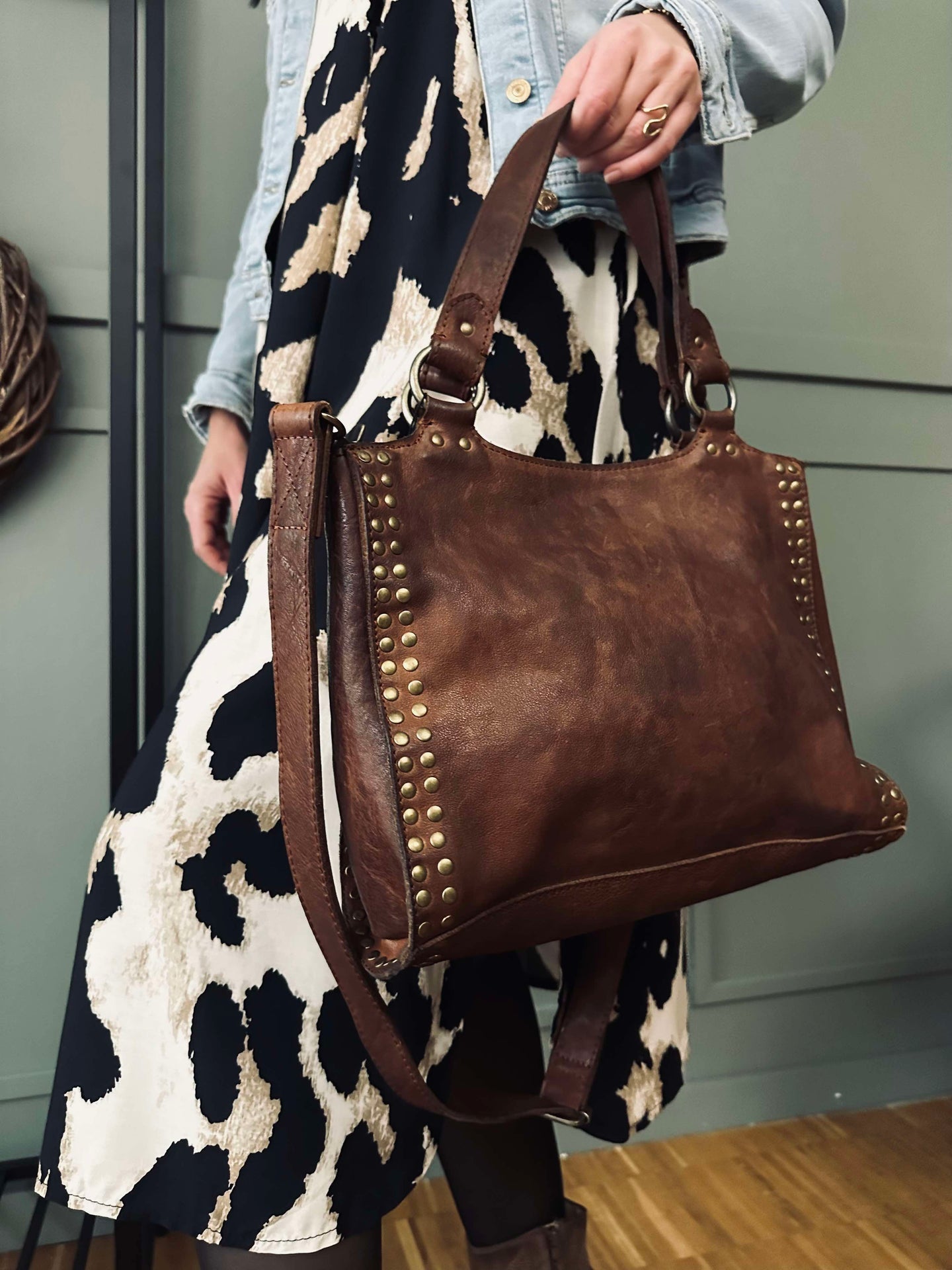 Arbeitstasche mit Nieten - Vintage Cognac
