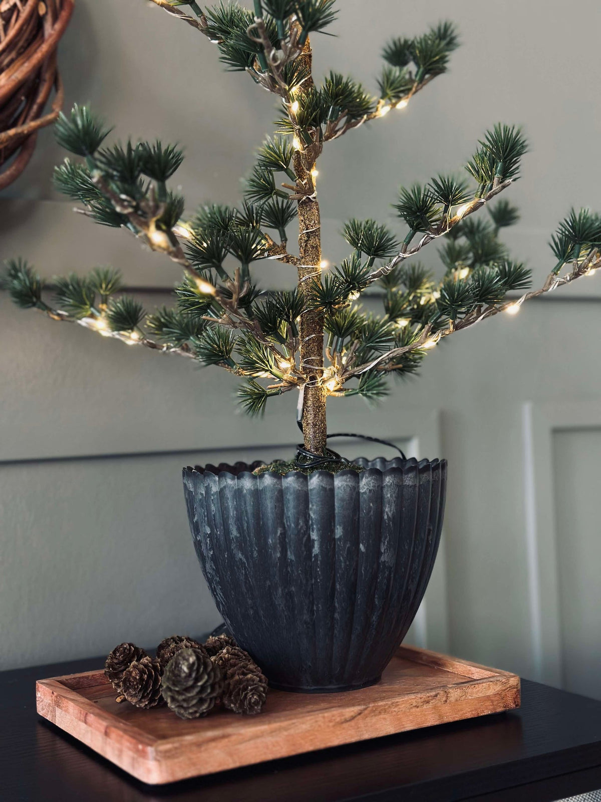 Zederbaum mit Lichterkette 65 cm - Ohne Schnee