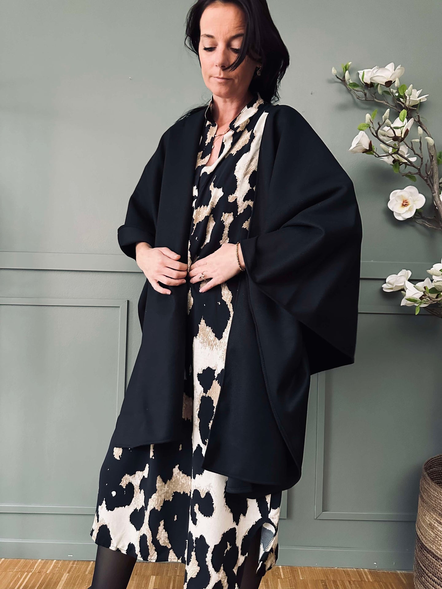 Poncho Black