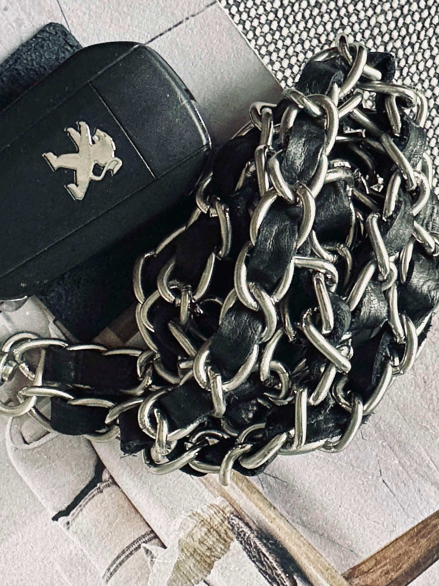 Handy / Schlüsselband – Schwarz / silbernes Leder
