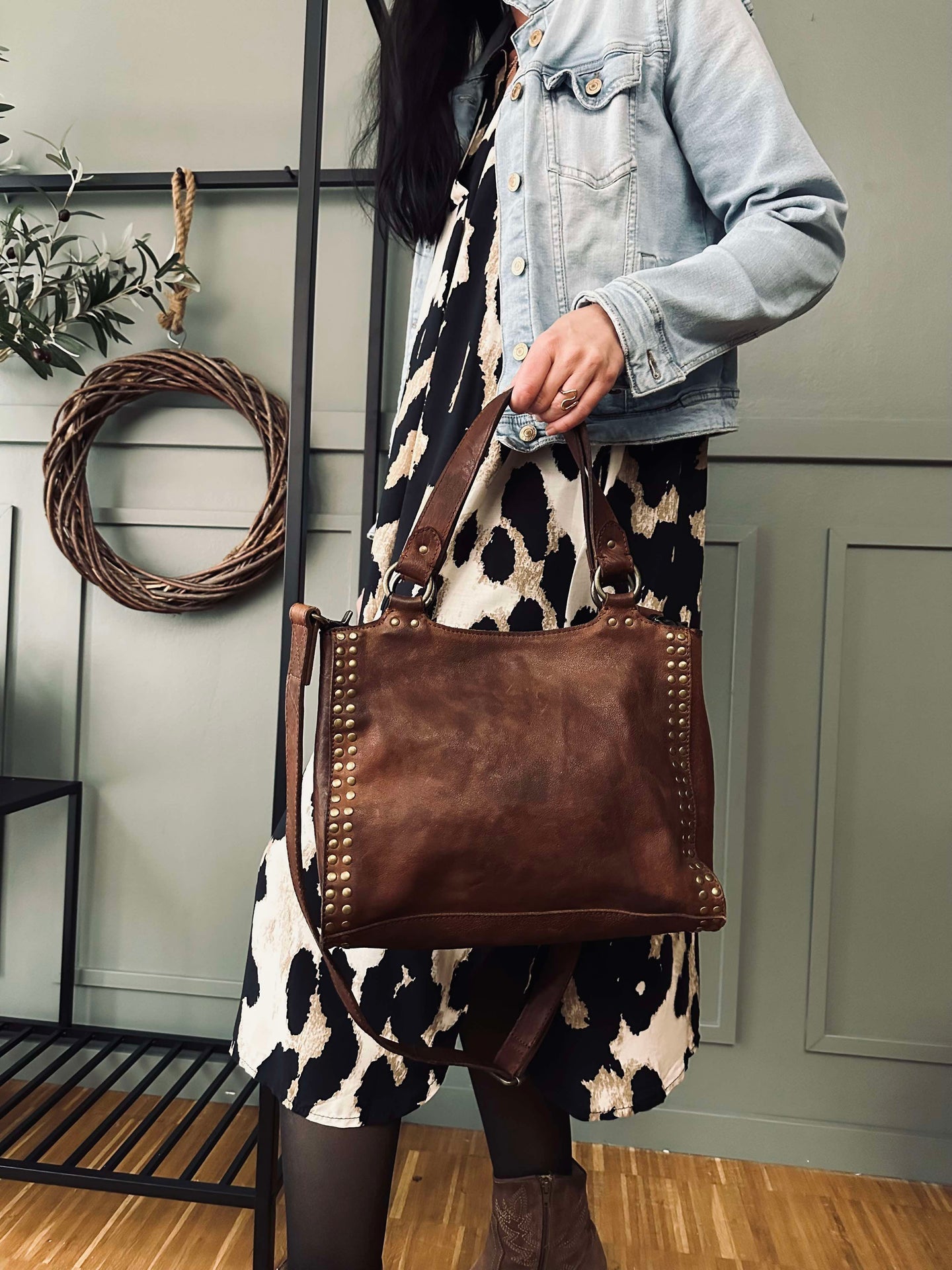 Arbeitstasche mit Nieten - Vintage Cognac