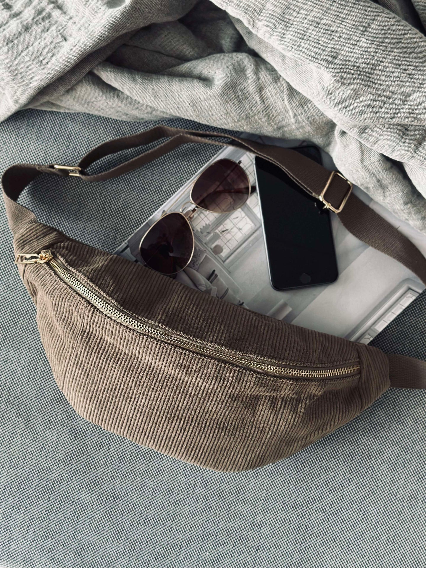Bumbag - Beiger Samt