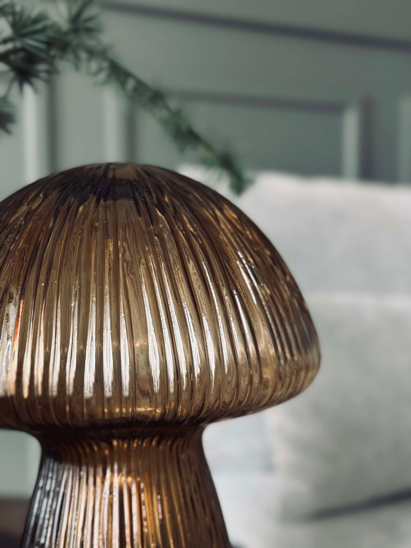 Mushroom mit Rillen 25 cm - Golden