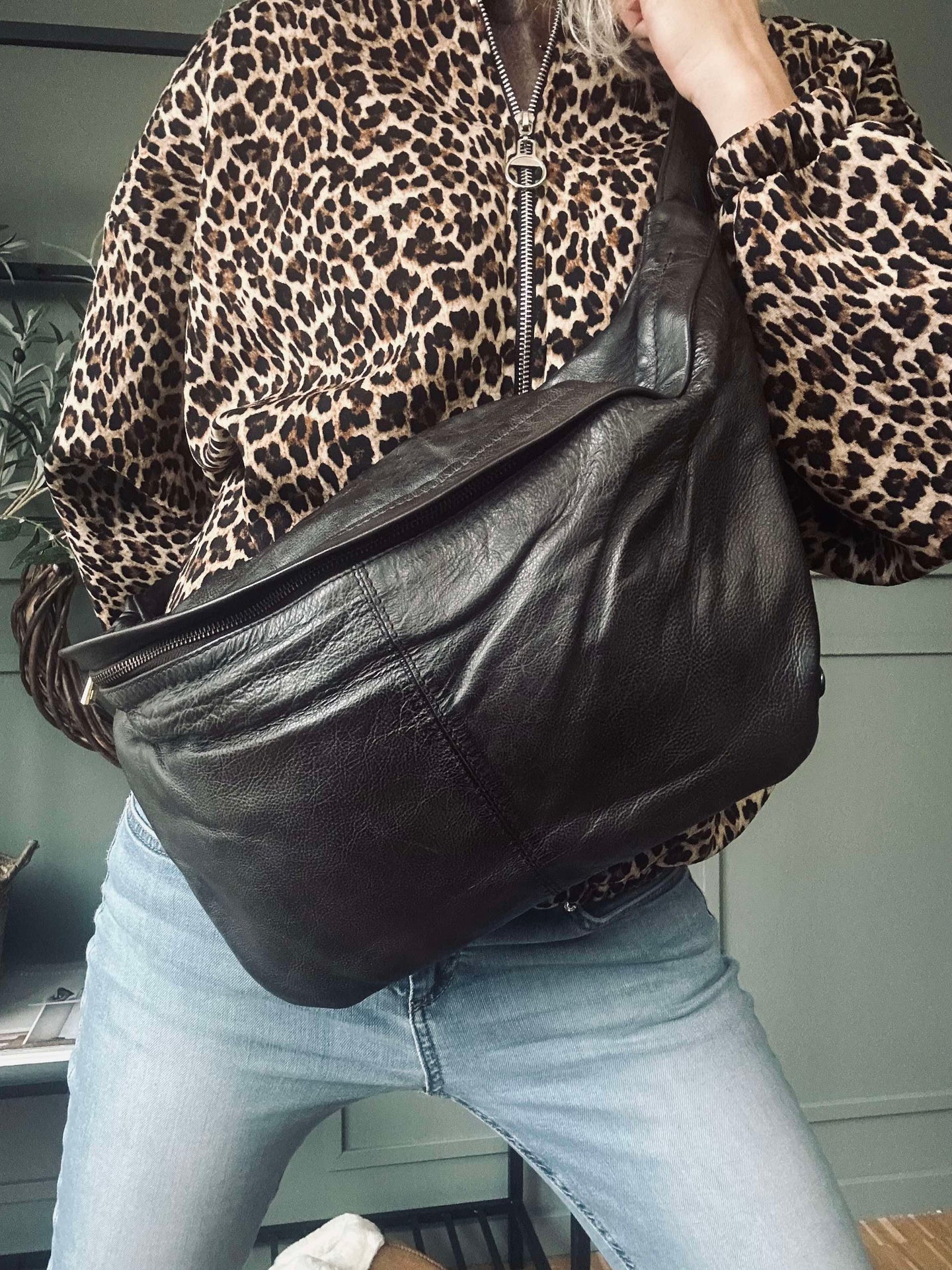 Cool Buffy XL Bauchtasche aus butterweichem Leder - Braun