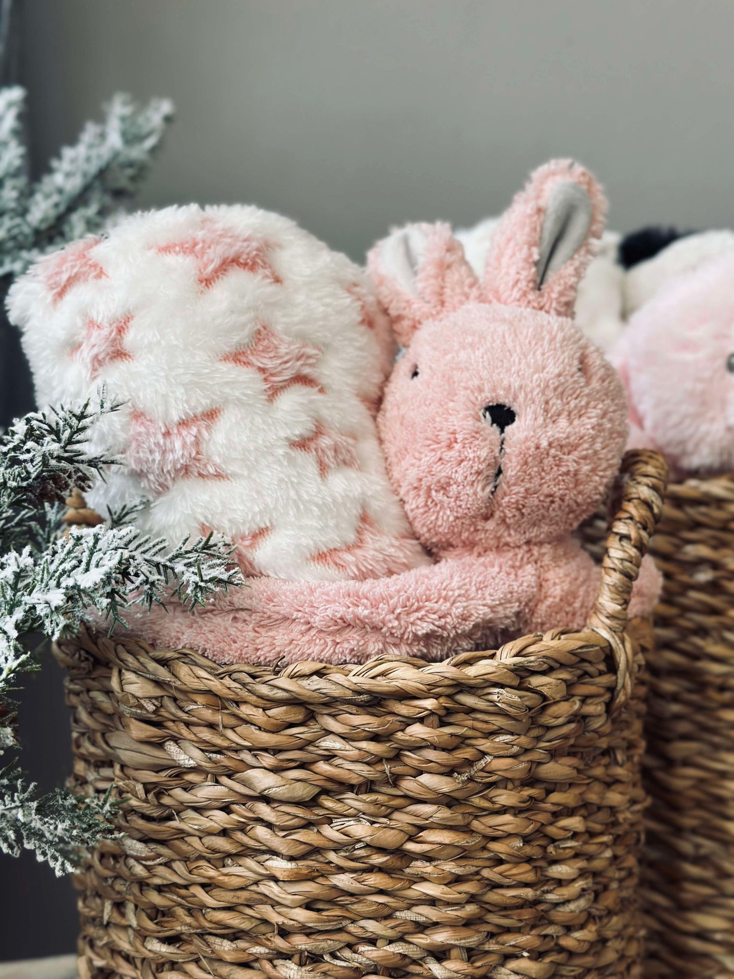 Babydecke mit Kuscheltier - Hase