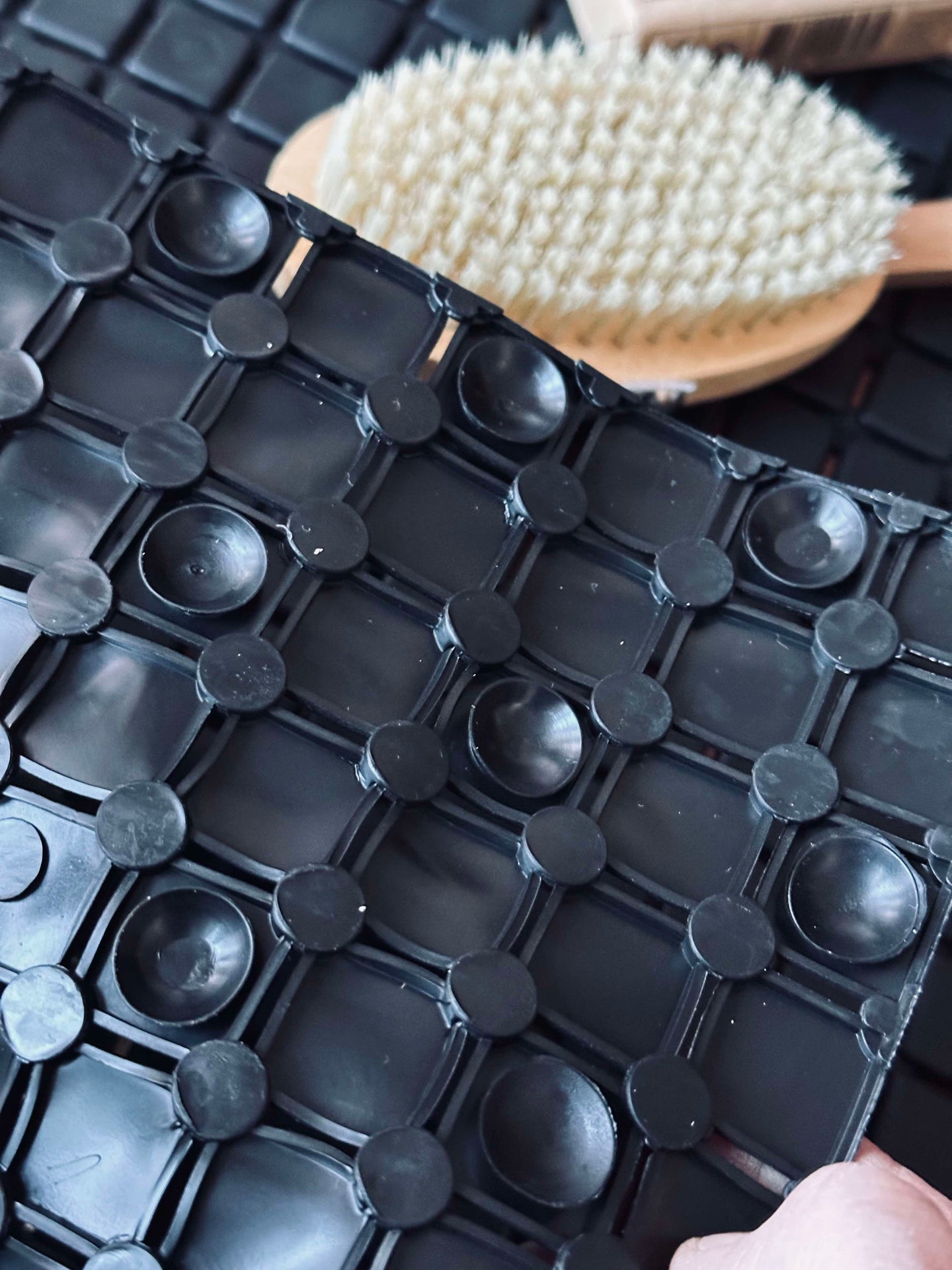 Badematte mit Saugnäpfen - Schwarz