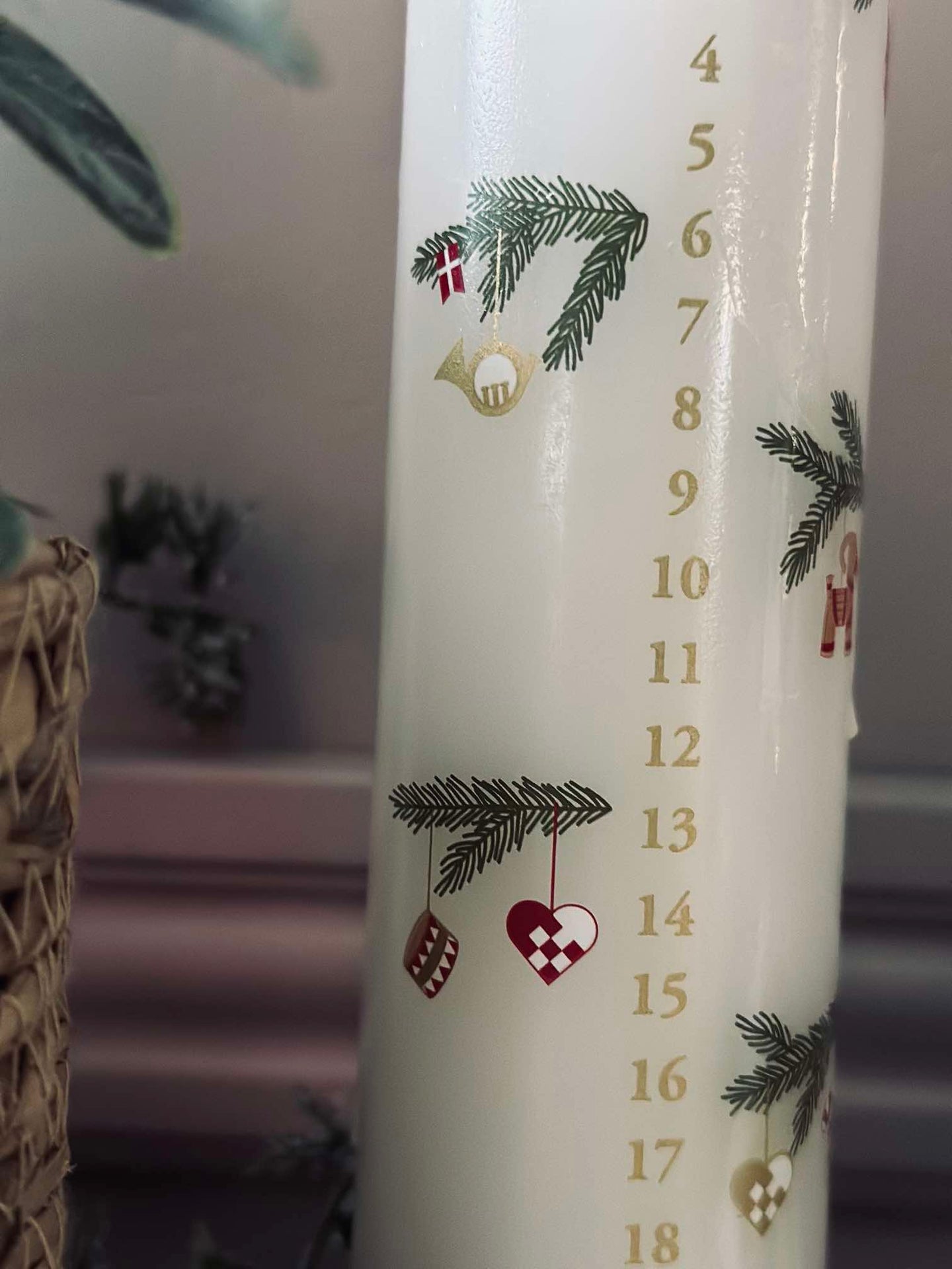 LED-Kalenderkerze mit Fernbedienung