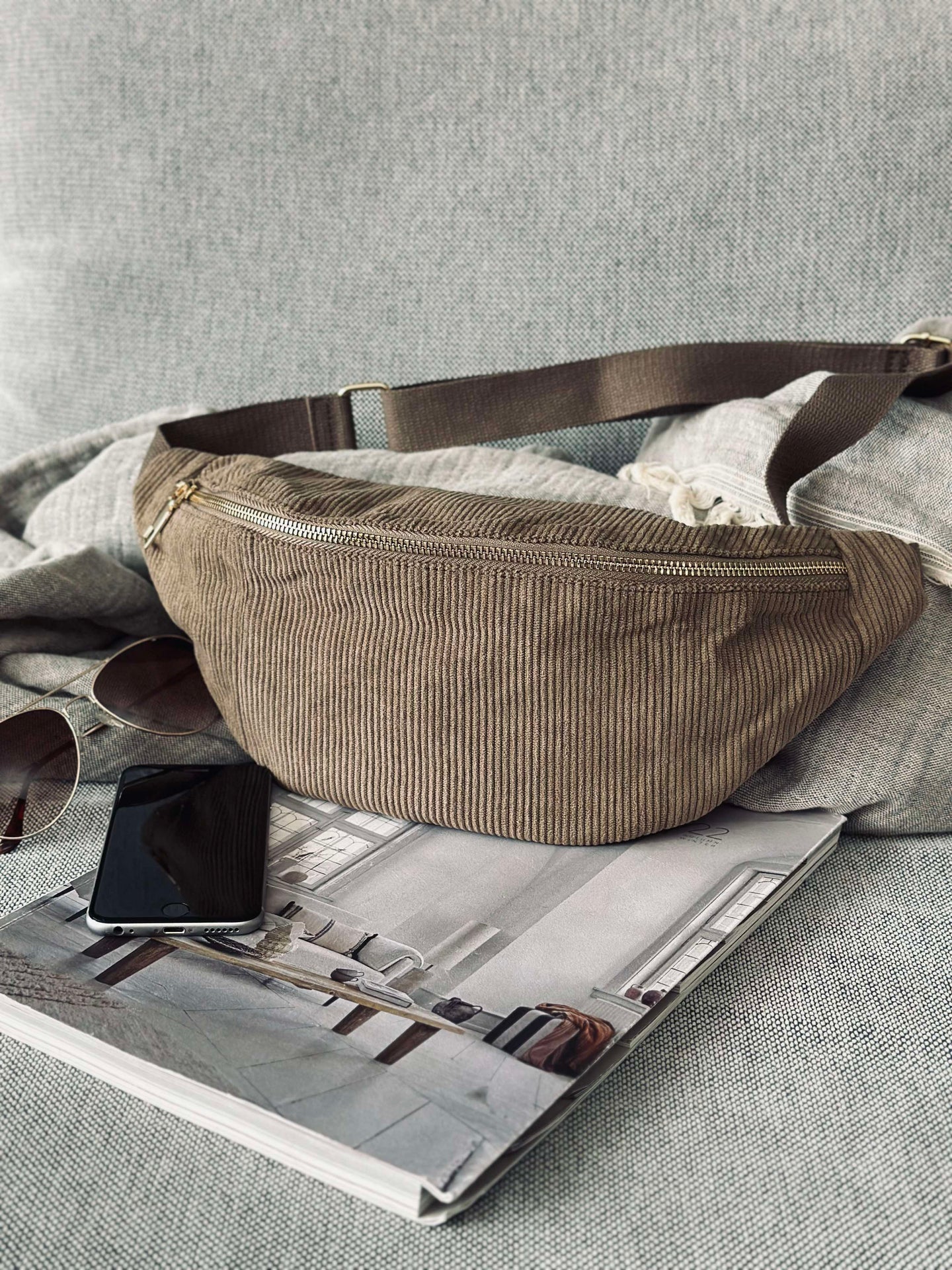 Bumbag - Beiger Samt