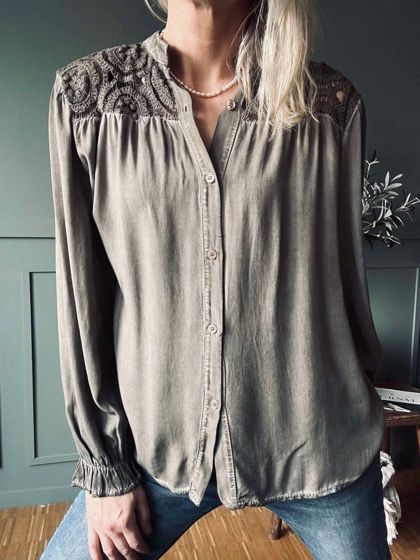 Bluse mit Spitze Fango