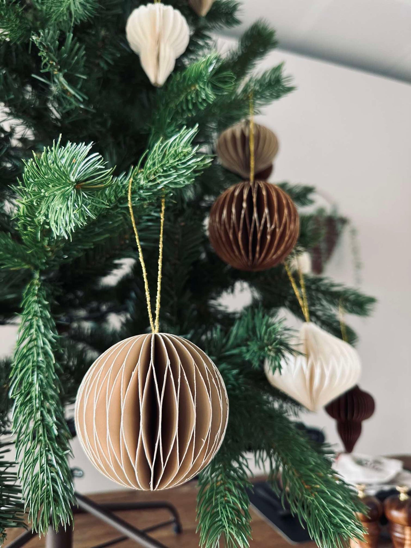 Weihnachtsanhänger aus Papier Large - 9 Stück