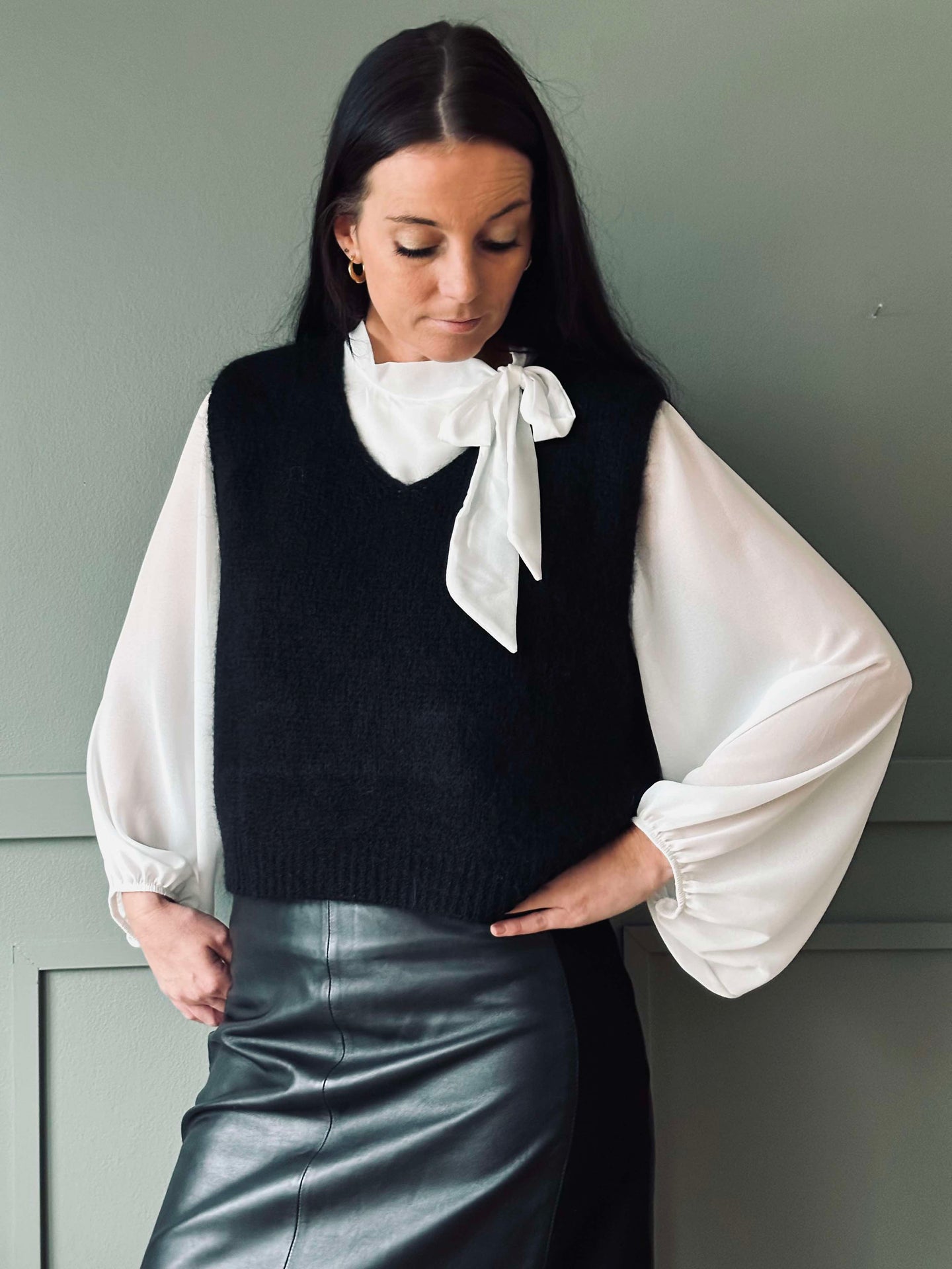 Bluse m. Schleife - White