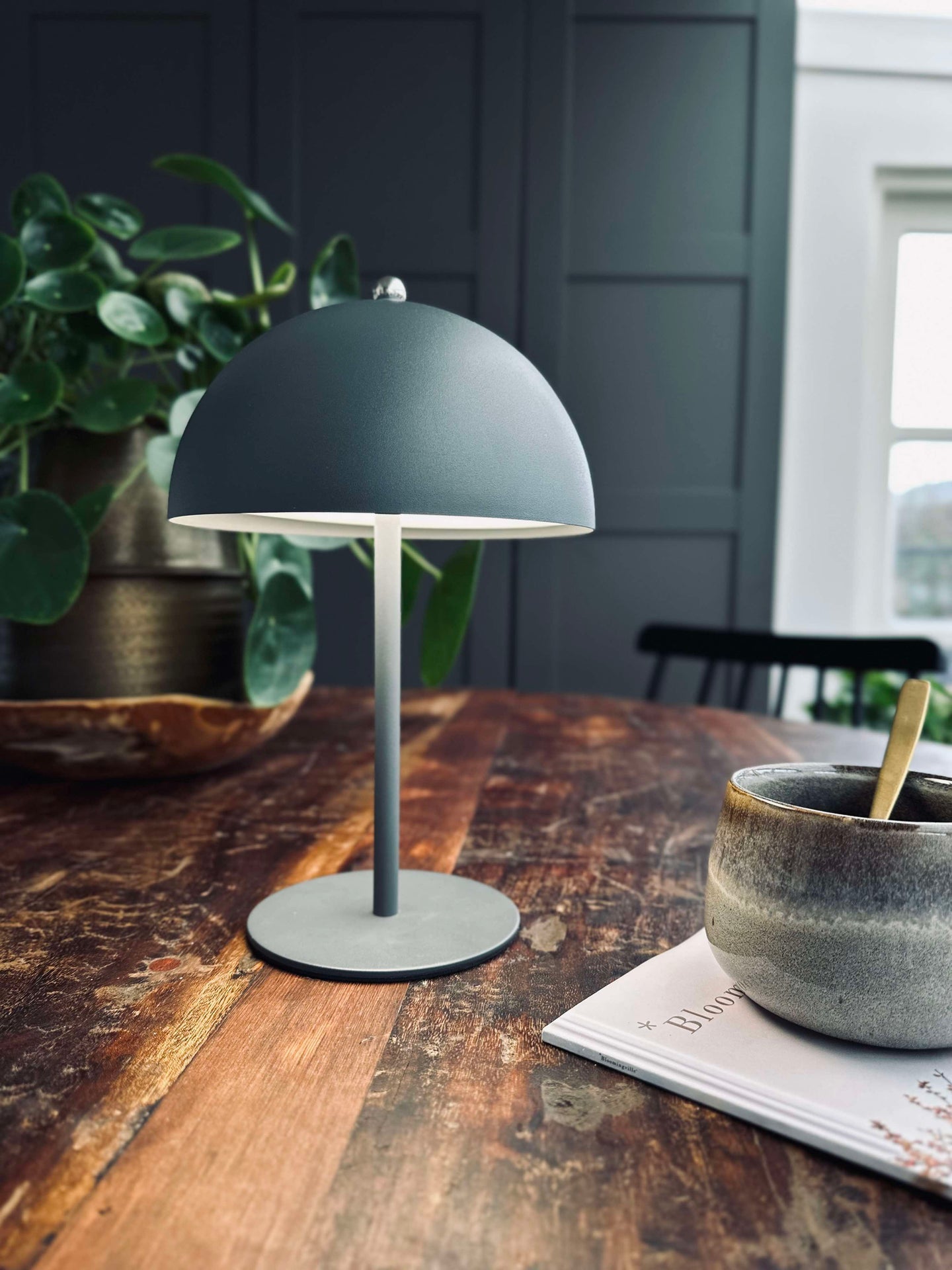 LED-Touch-Tischlampe, beige und grau
