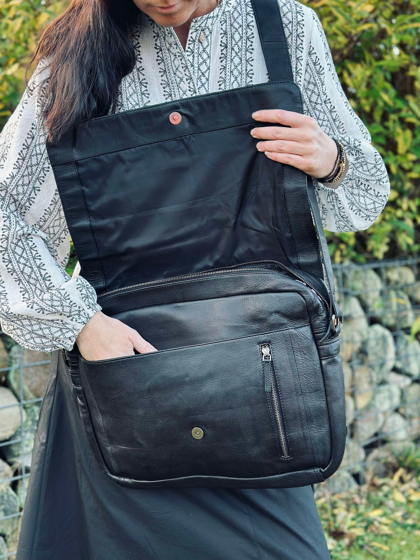 Laptop MILO black