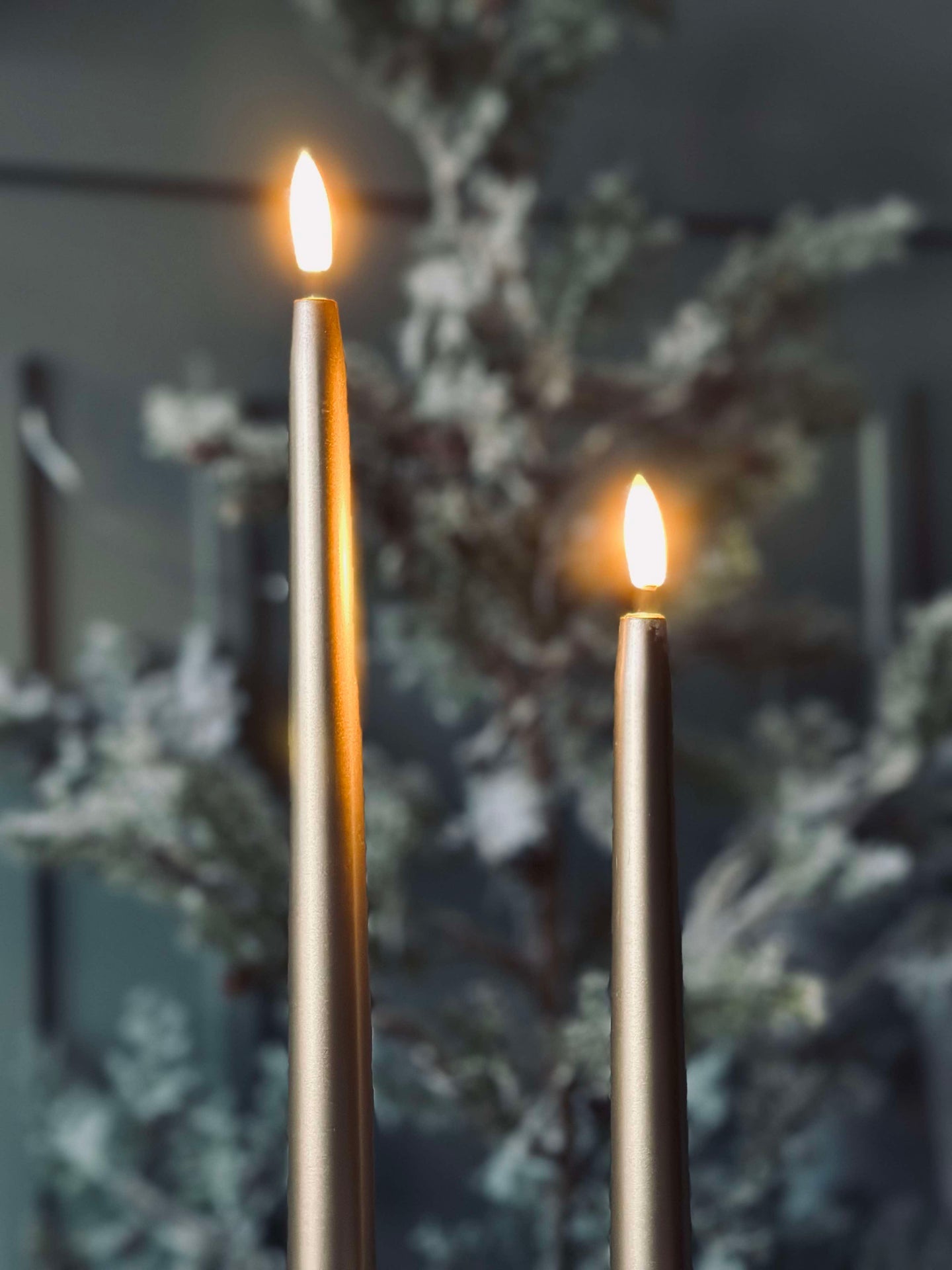 LED Stumpenkerzen 2 Stk - Gold 27 cm
