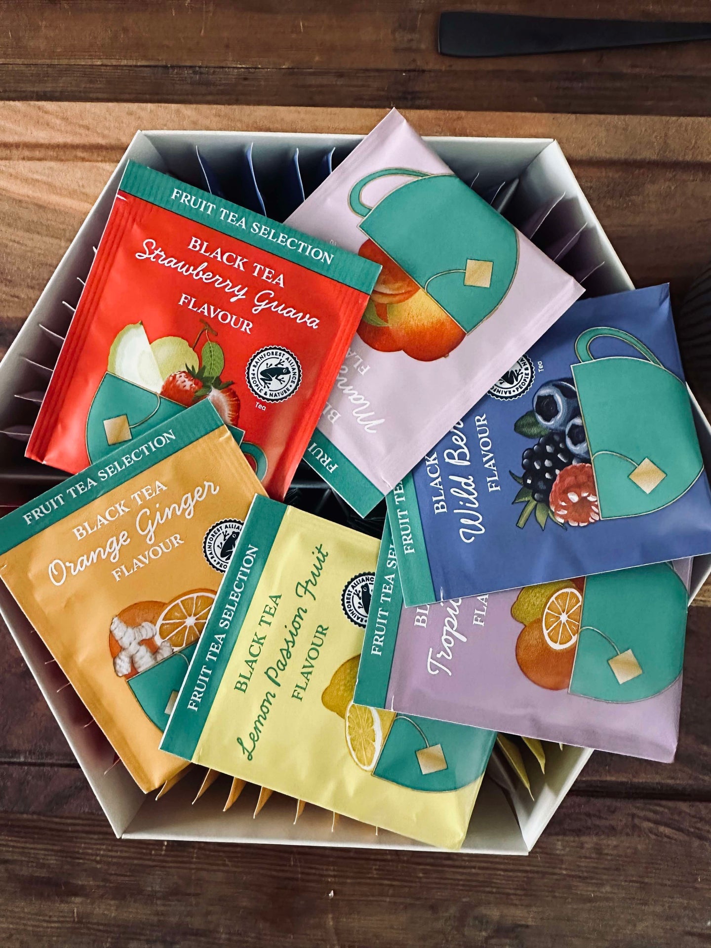 Geschenkbox mit Früchtetee - 60 Stück