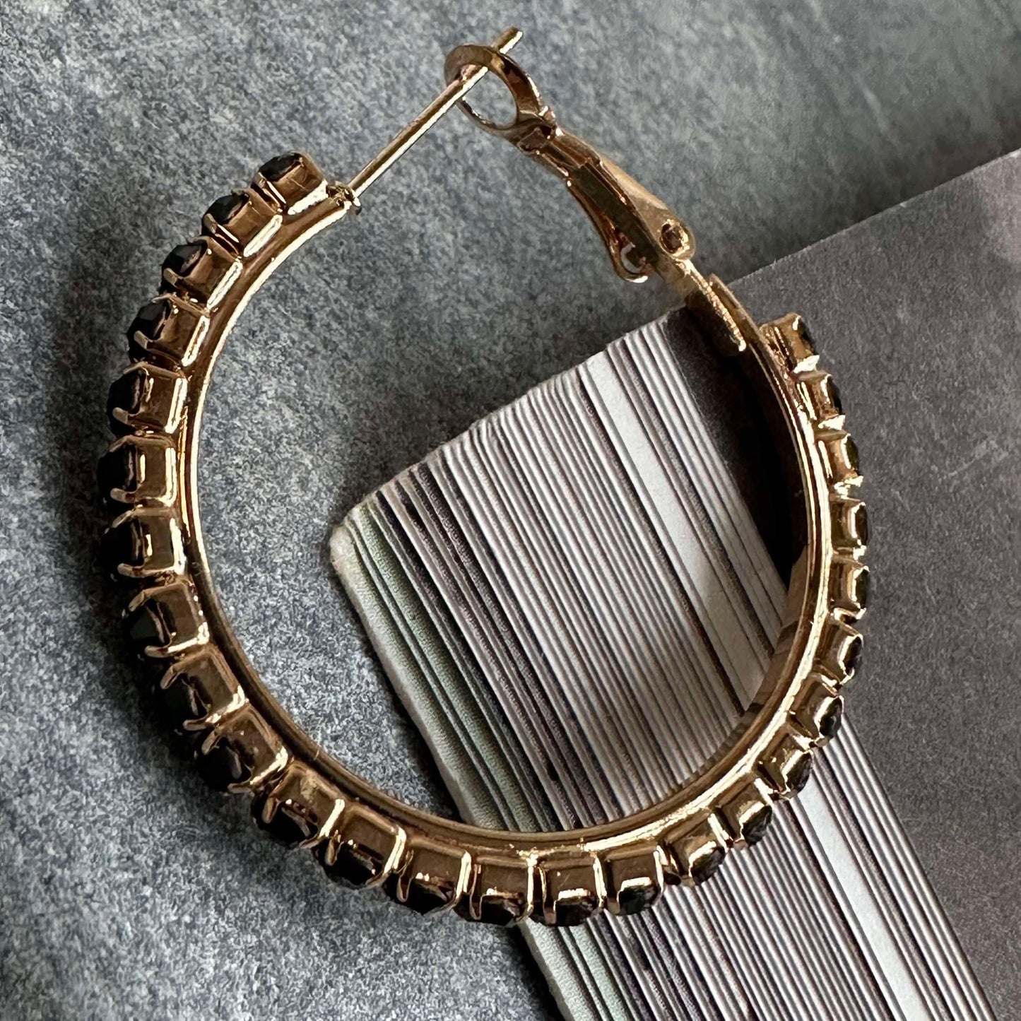 Ohrringe Smilla Hoops 18K vergoldet - Schwarz