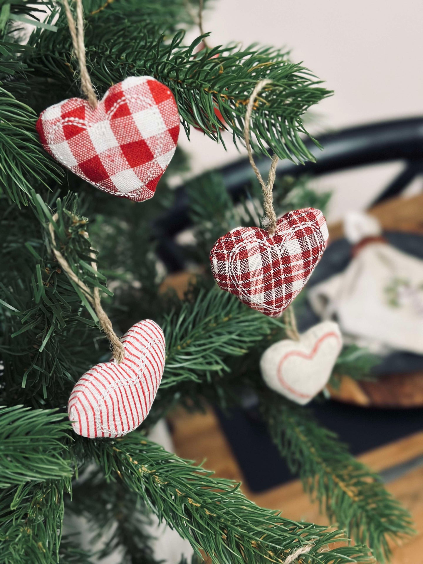 Weihnachtsherzen zum Aufhängen - 6 Stk.