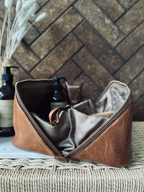 Kulturtasche Halima Walnut - Small