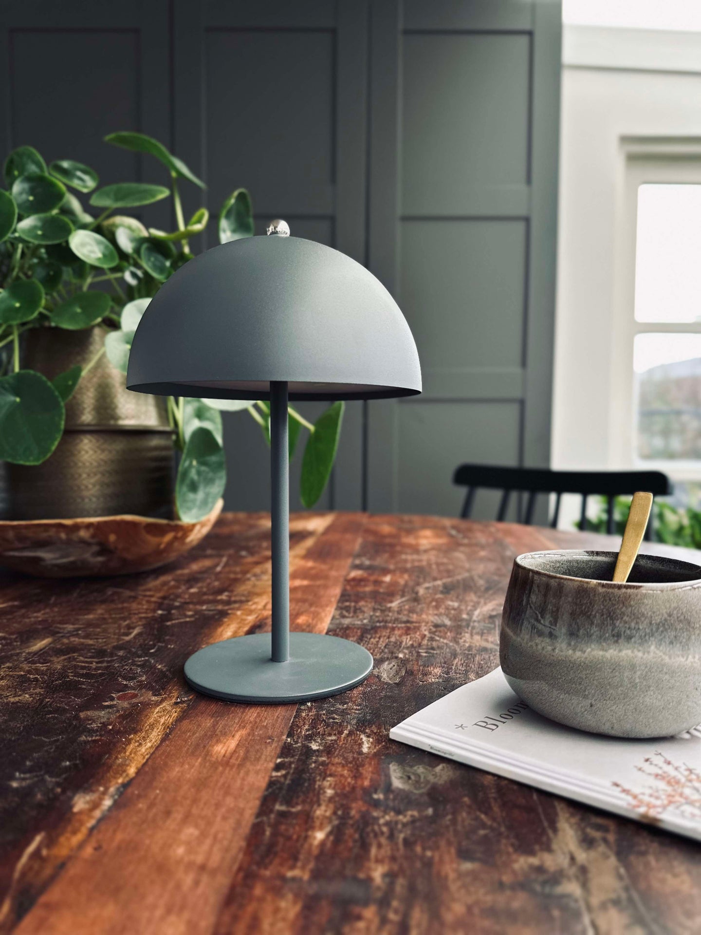 LED-Touch-Tischlampe, beige und grau