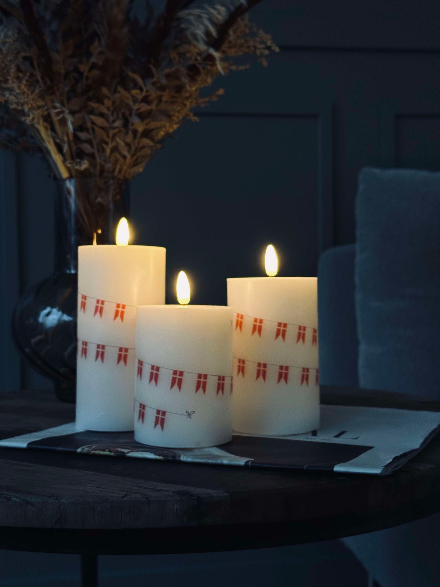 LED-Blockkerzen mit Flagge – Set mit 3 Stk. und Fernbedienung