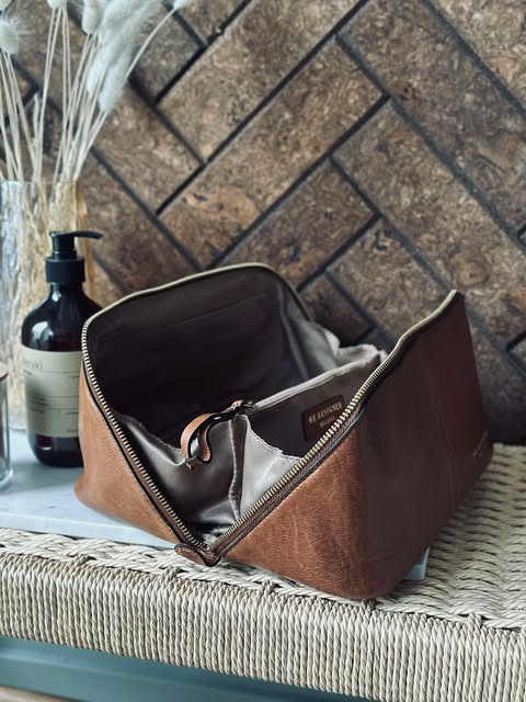 Kulturtasche Halima Walnut - Small