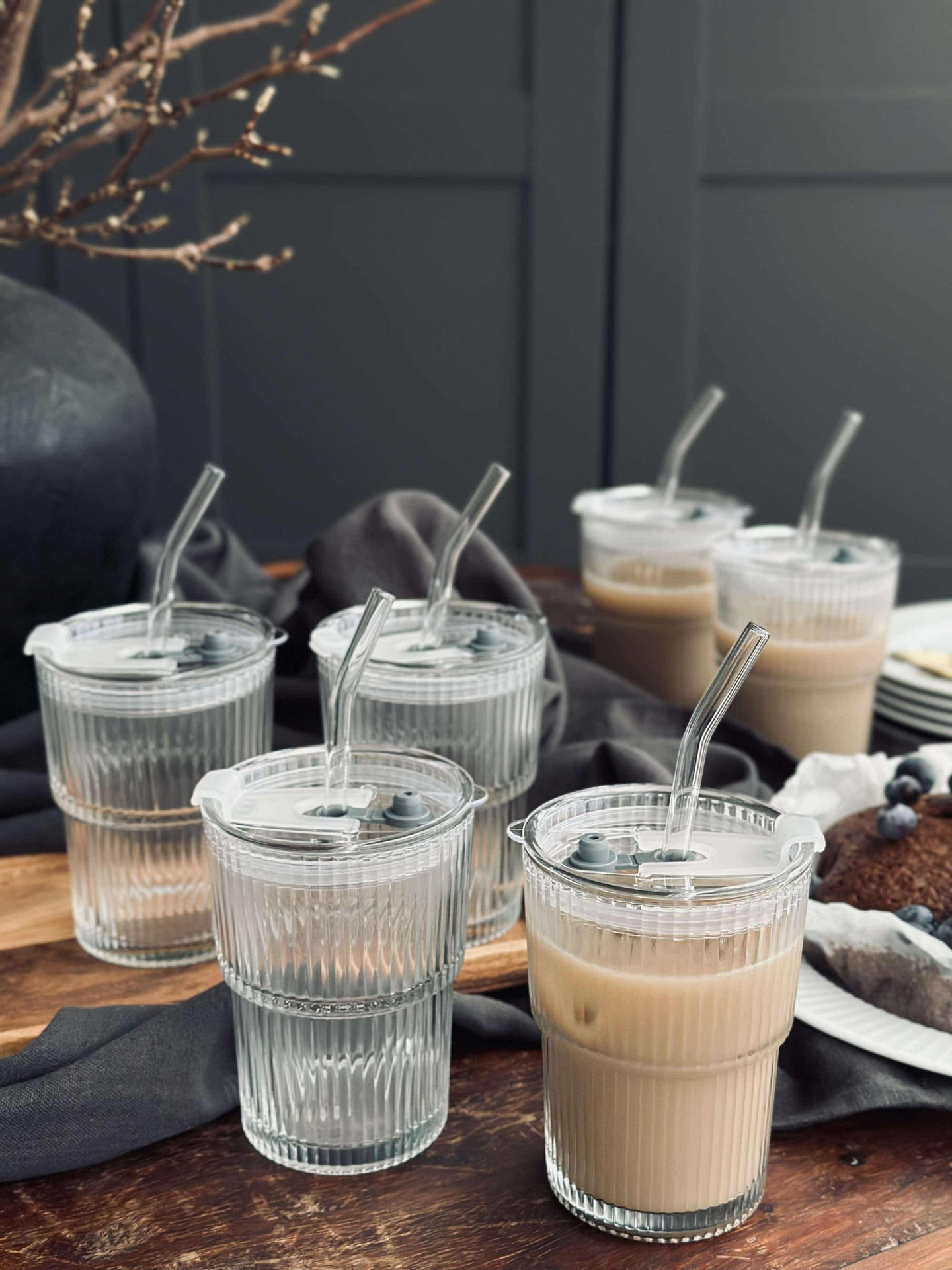 Lattegläser mit Deckel und Strohhalm - 6 Stück