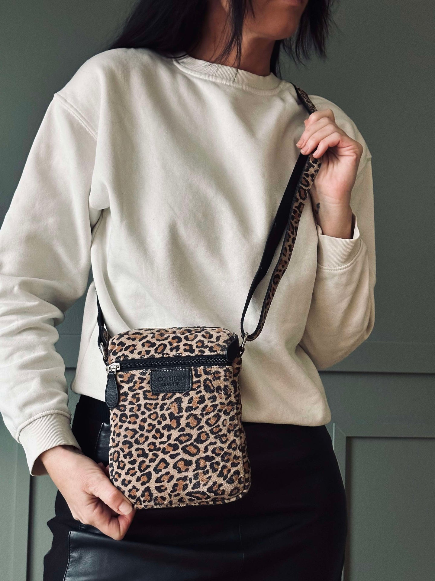 Handytasche / Crossover Daily Leopard
