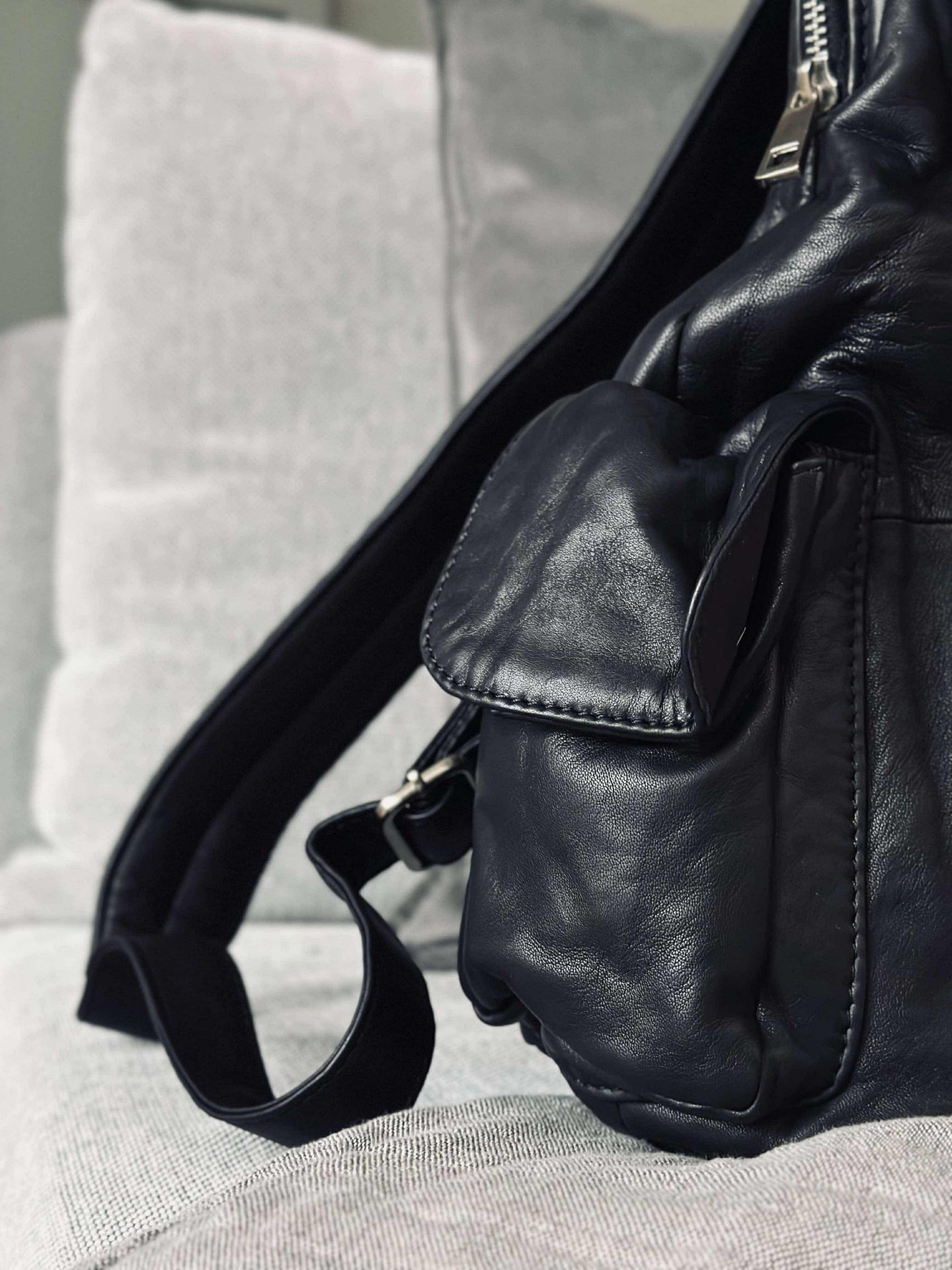 Rucksack cooles Design – Weiches Lammleder schwarz