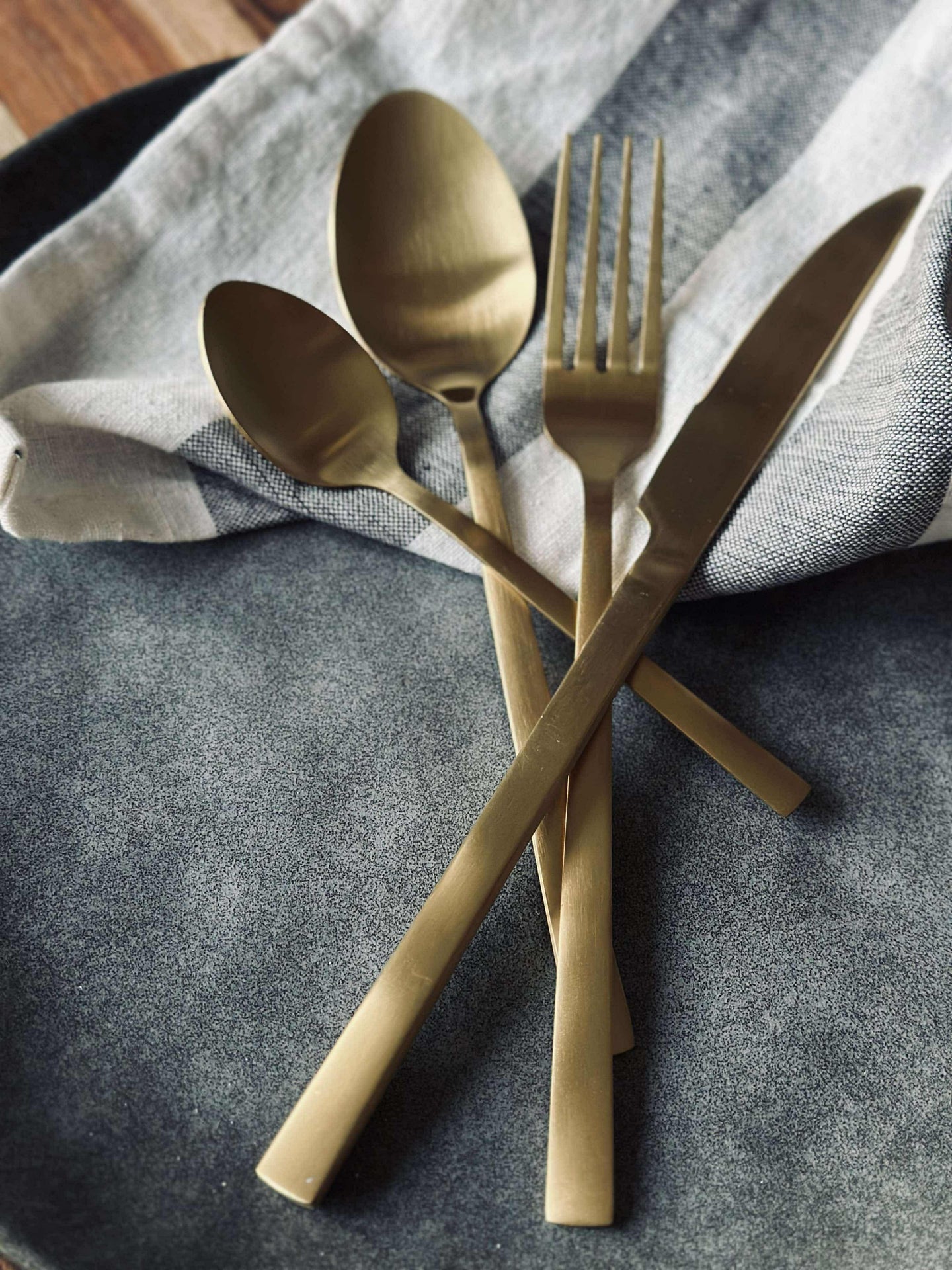 Besteck für 4 Personen - Classic Gold