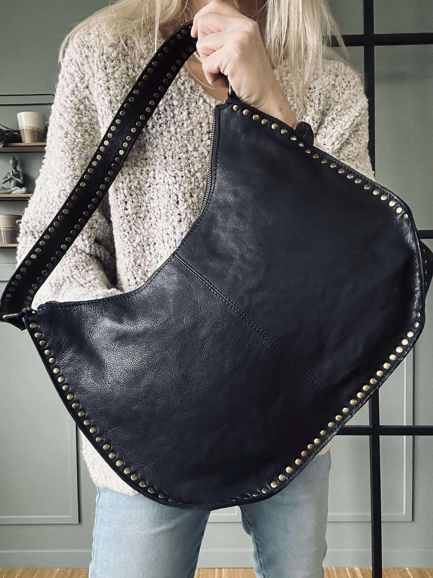 Schultertasche Celia Black
