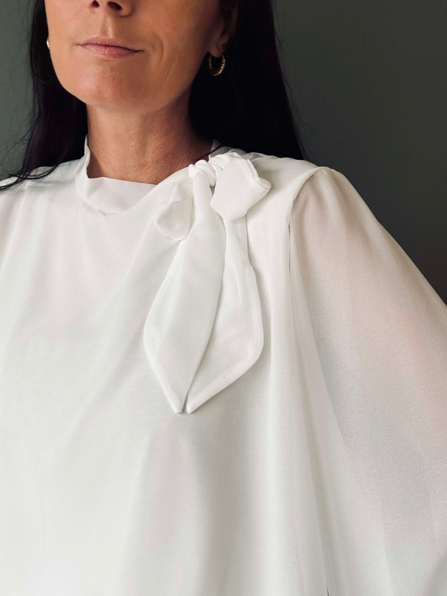 Bluse m. Schleife - White
