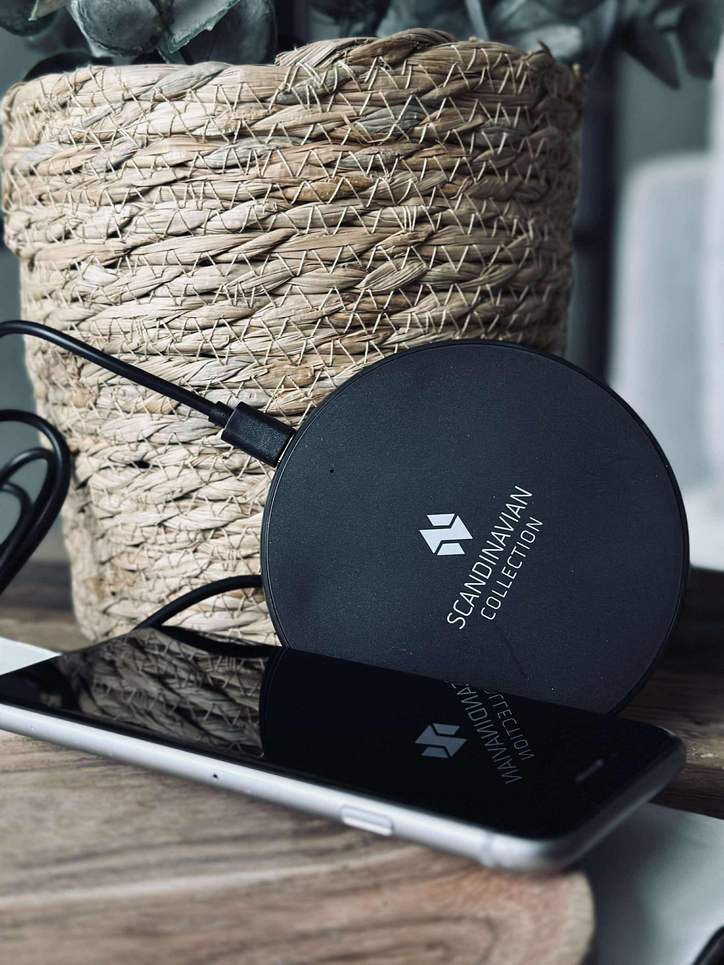 Kabelloses Tischladegerät - Quick Charge