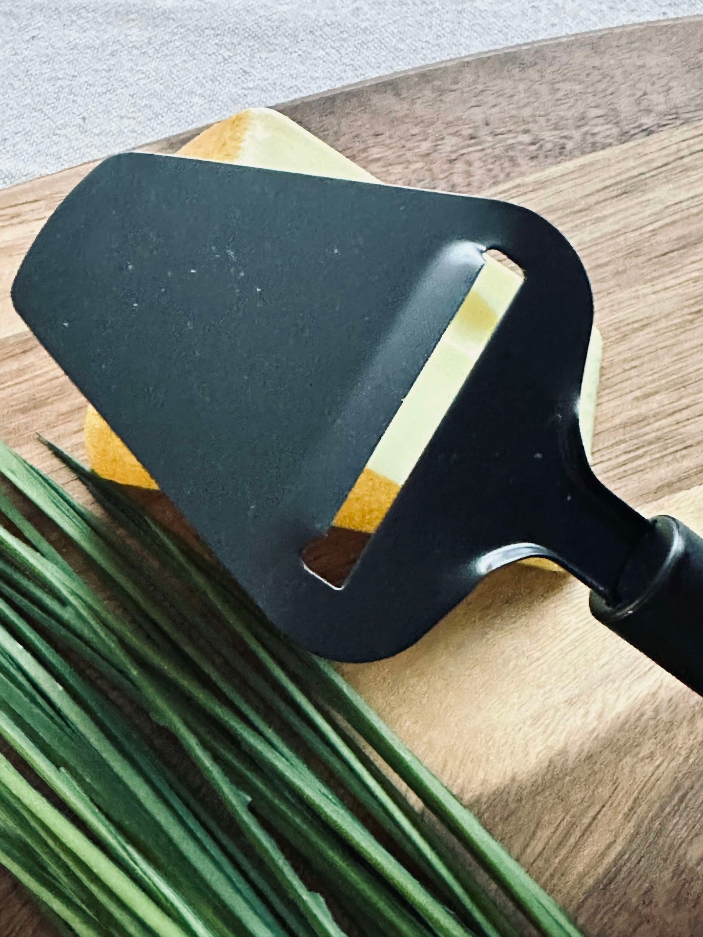 Käsehobel 21 cm schwarz