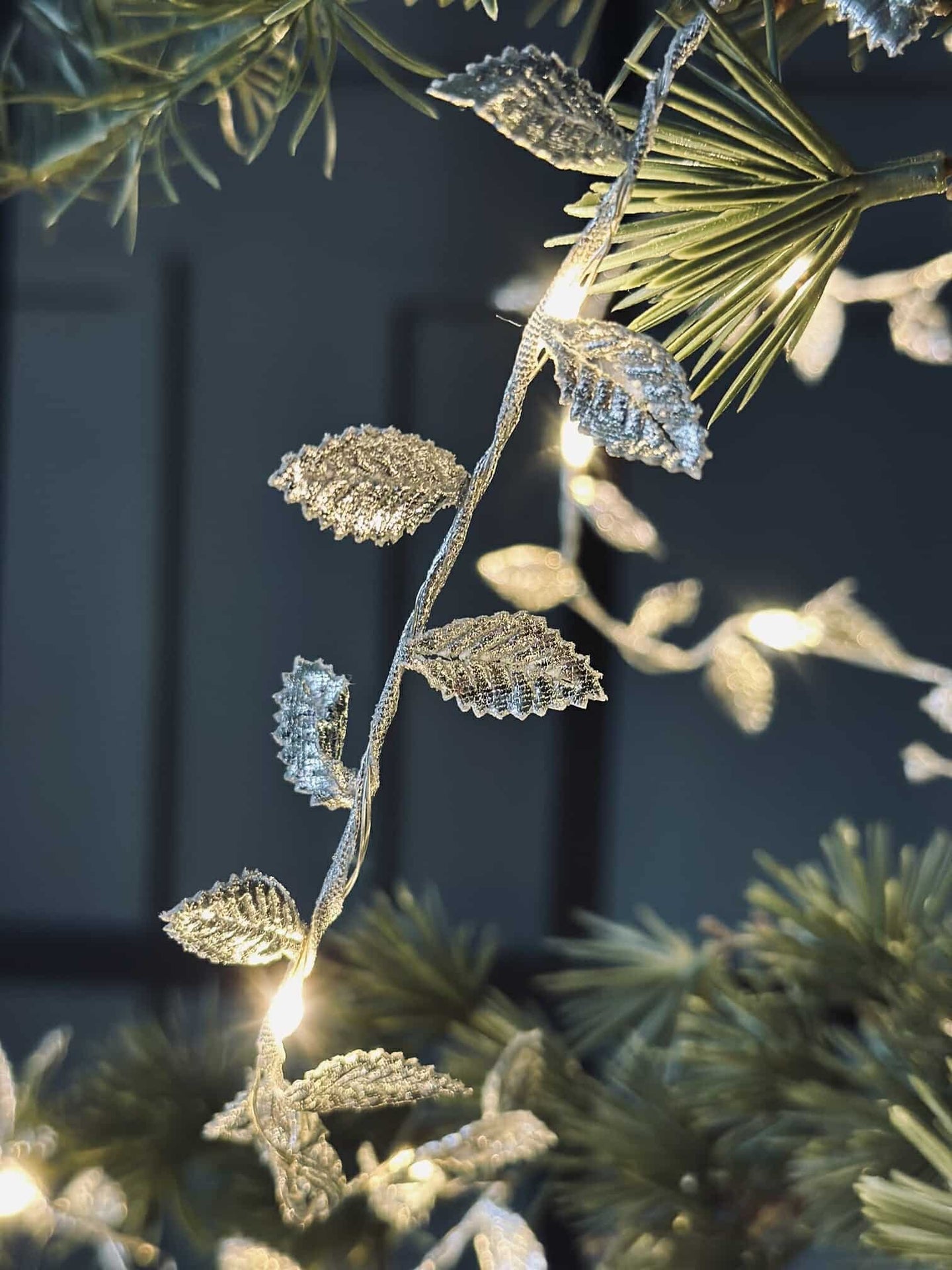 Lichterkette mit Blättern - Silver