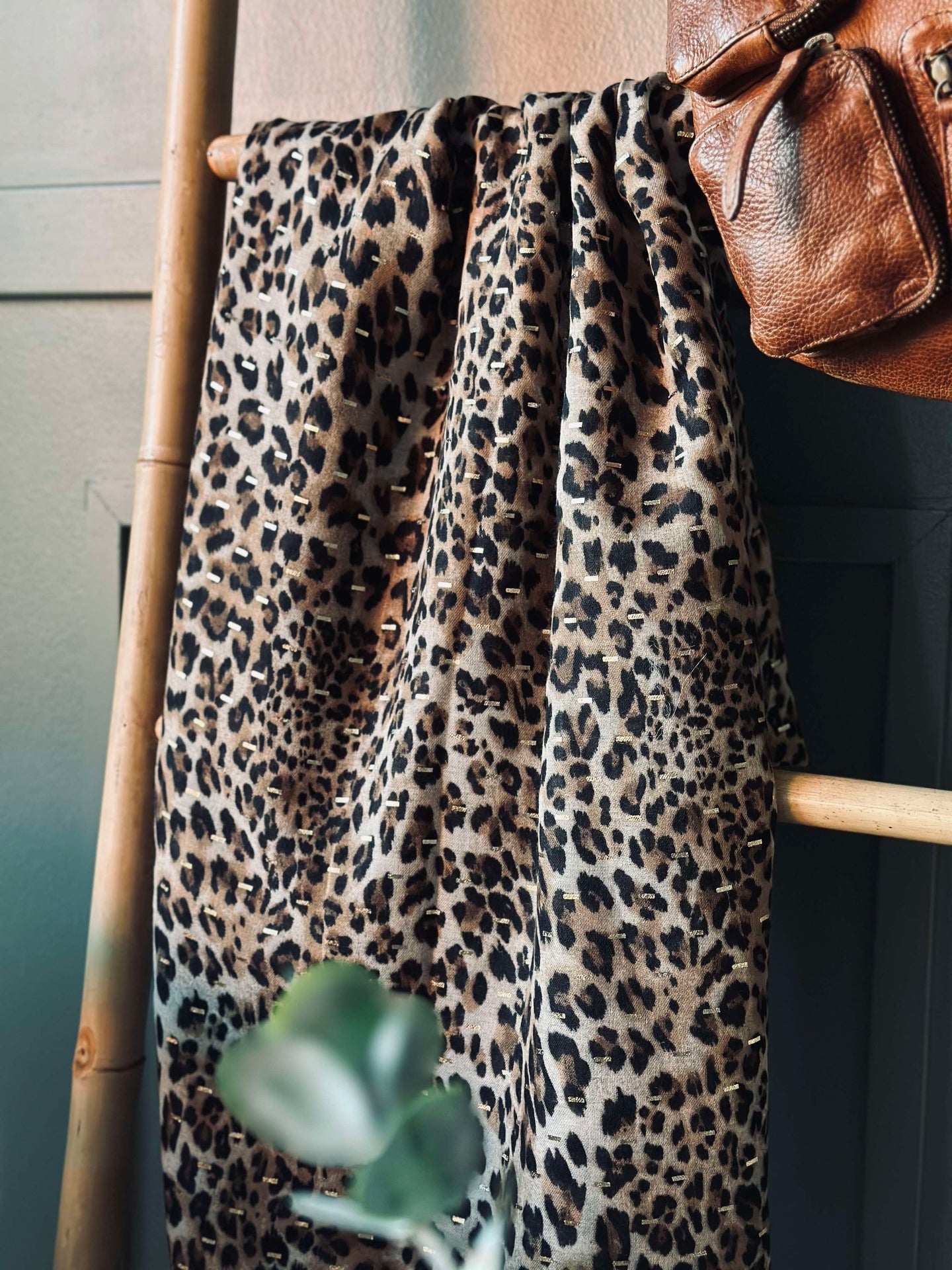 Tuch Leopard mit Golddetail - Beige