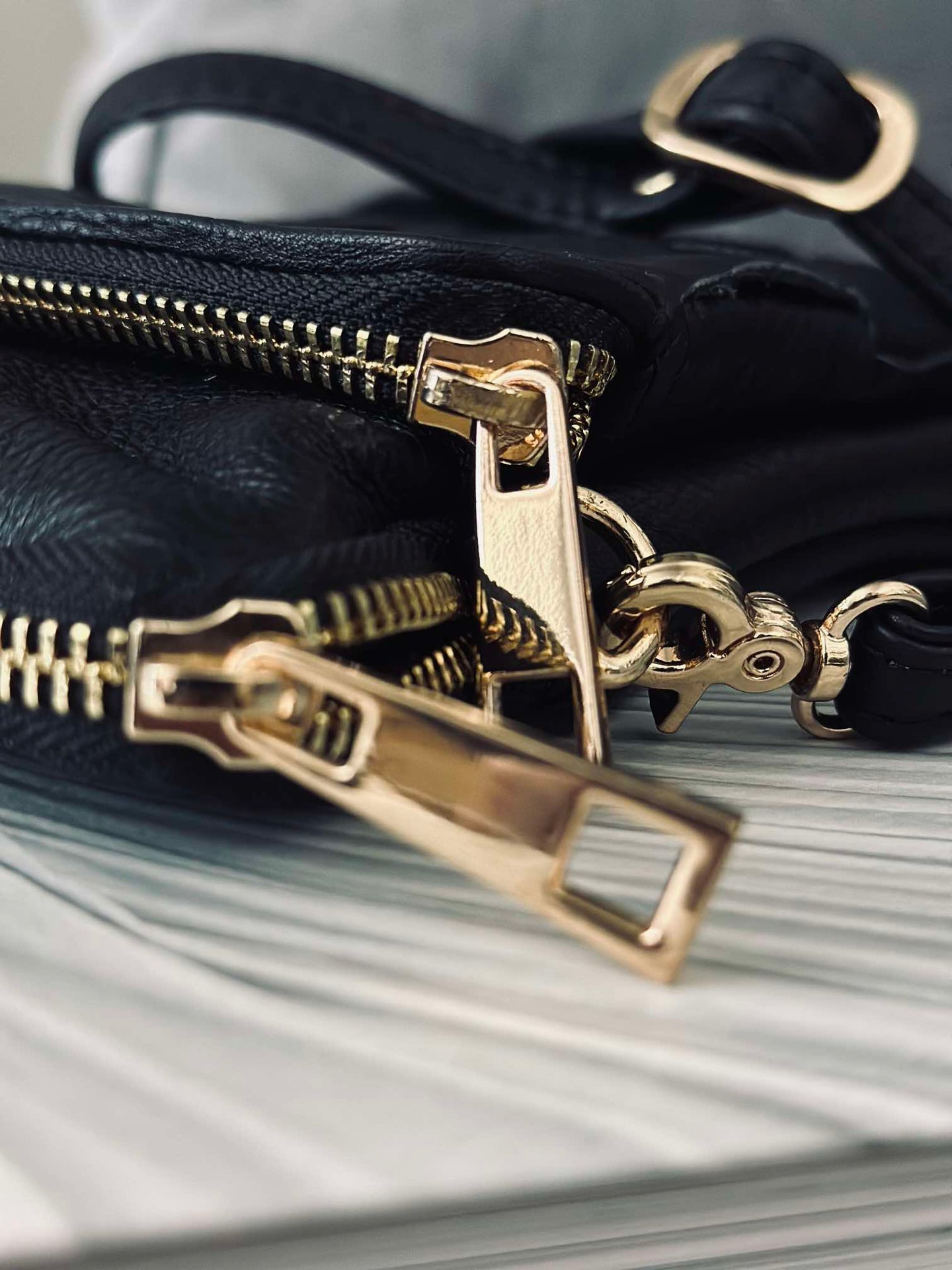 Handytasche Bolette gold