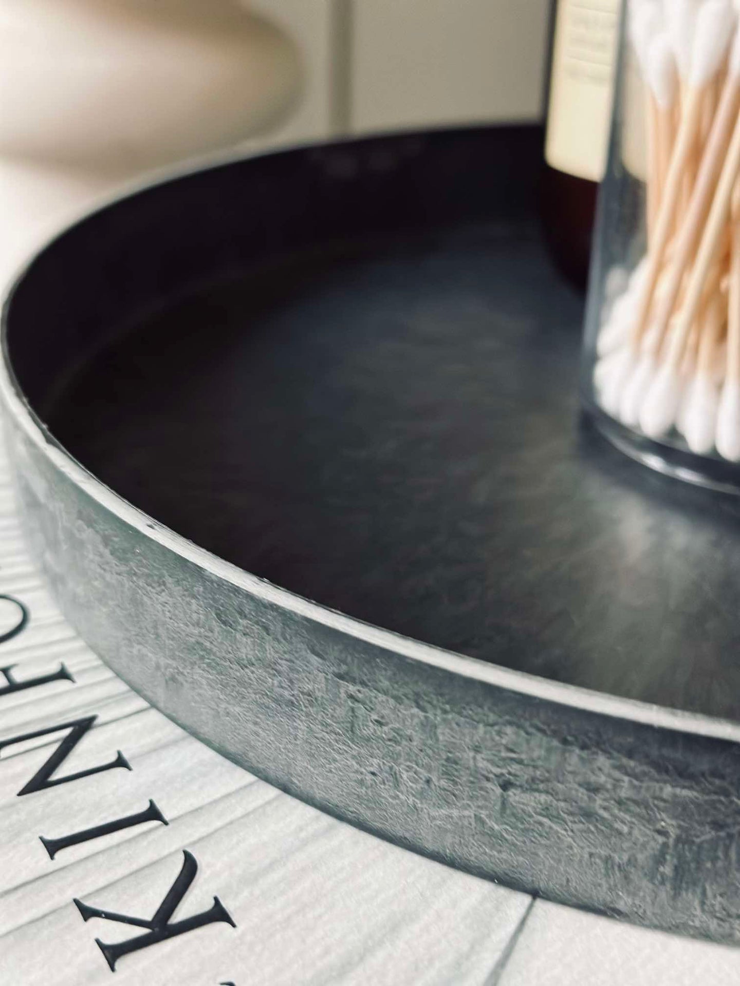 Rundes Tablett / Schale im Beton-Look - Mittel