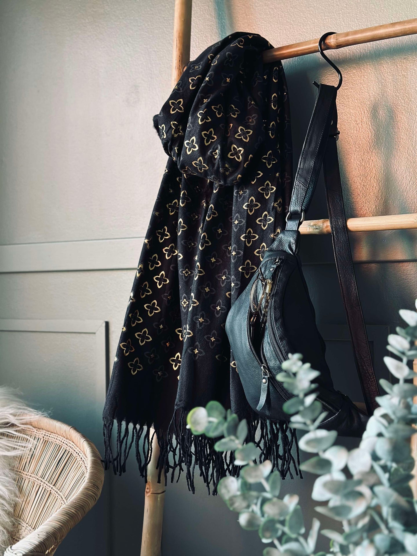 Schal - Black / Gold